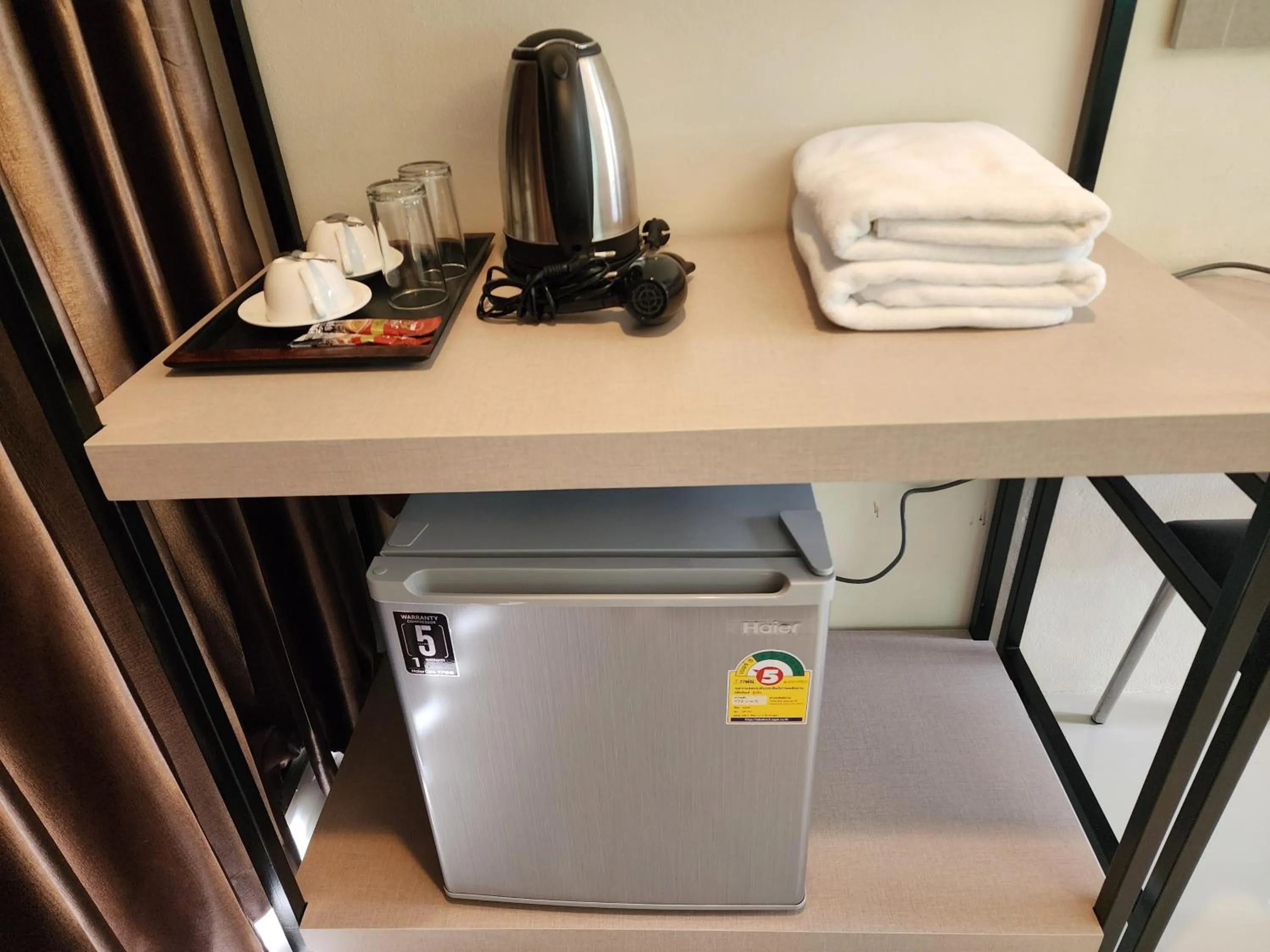 Coffee/tea facilities in Penpark Place