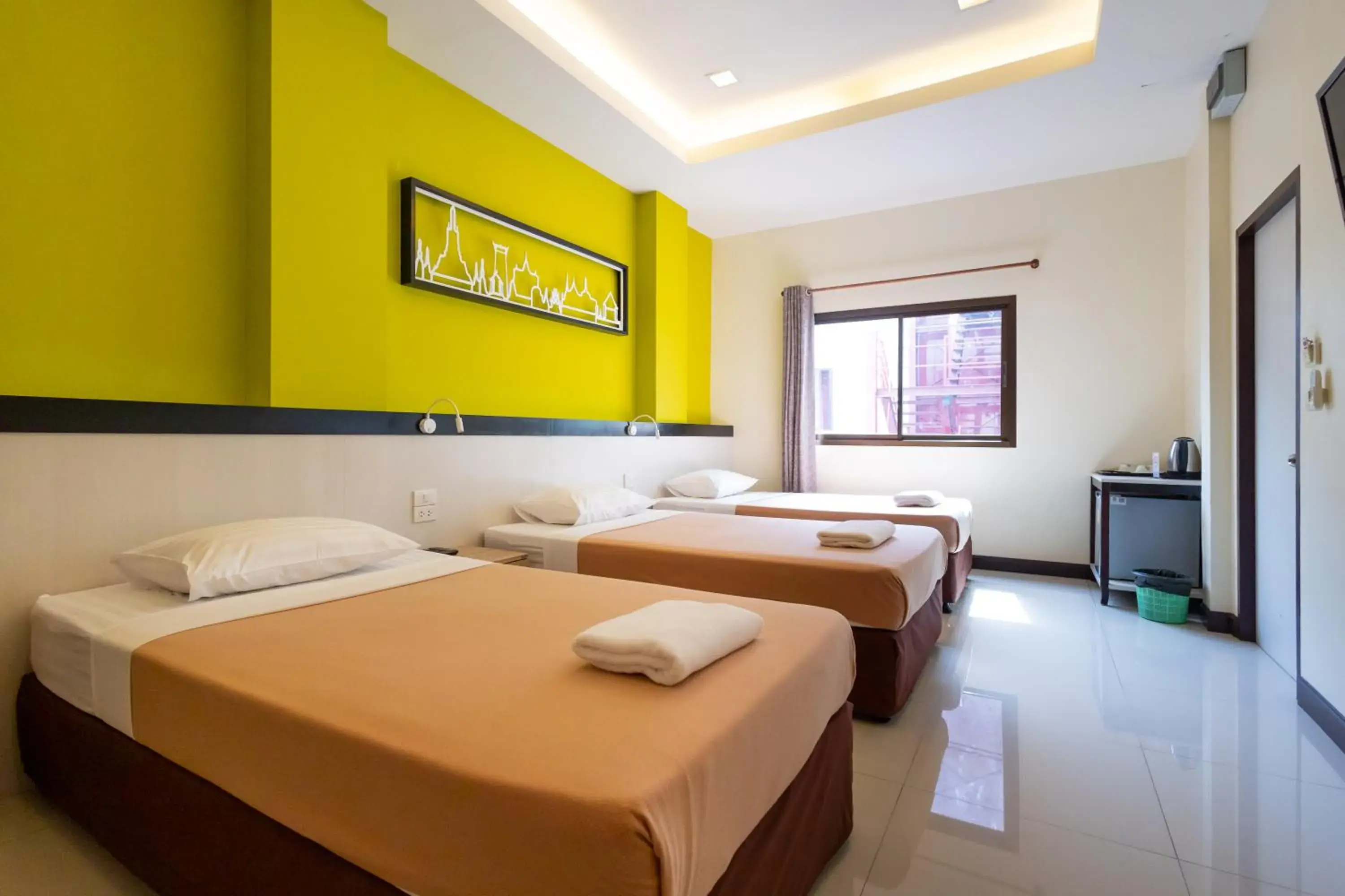 Standard Triple Room in Penpark Place Standard Triple Room in Penpark Place