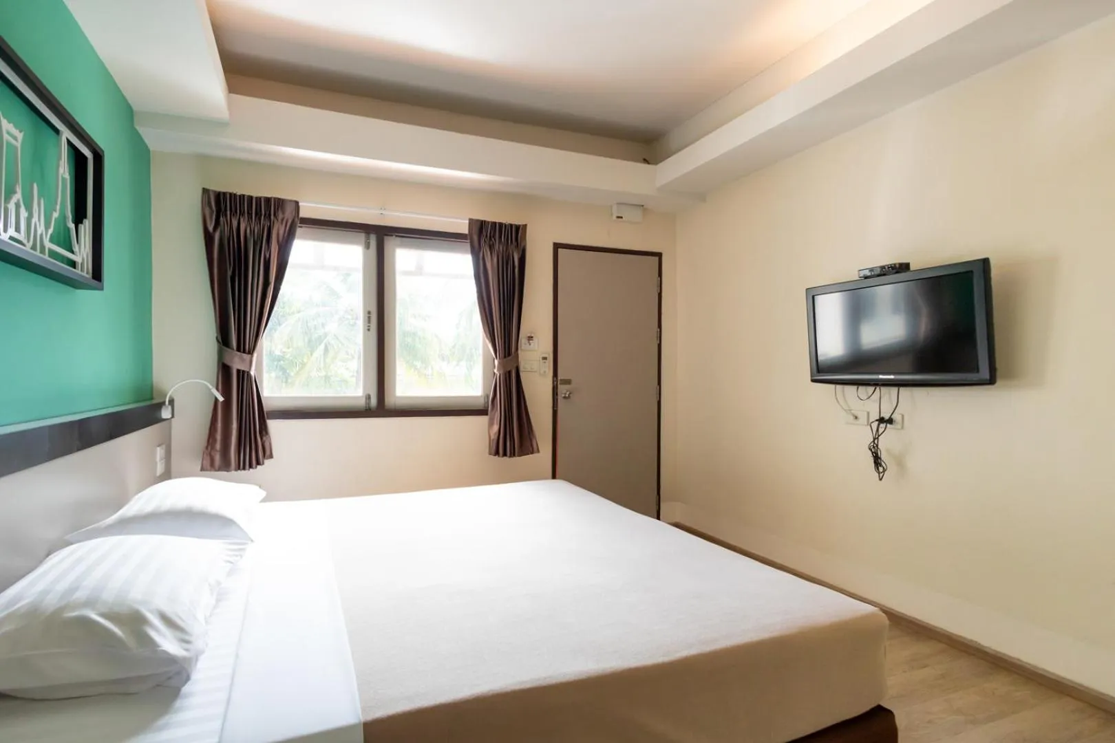 Bedroom, Bed in Penpark Place