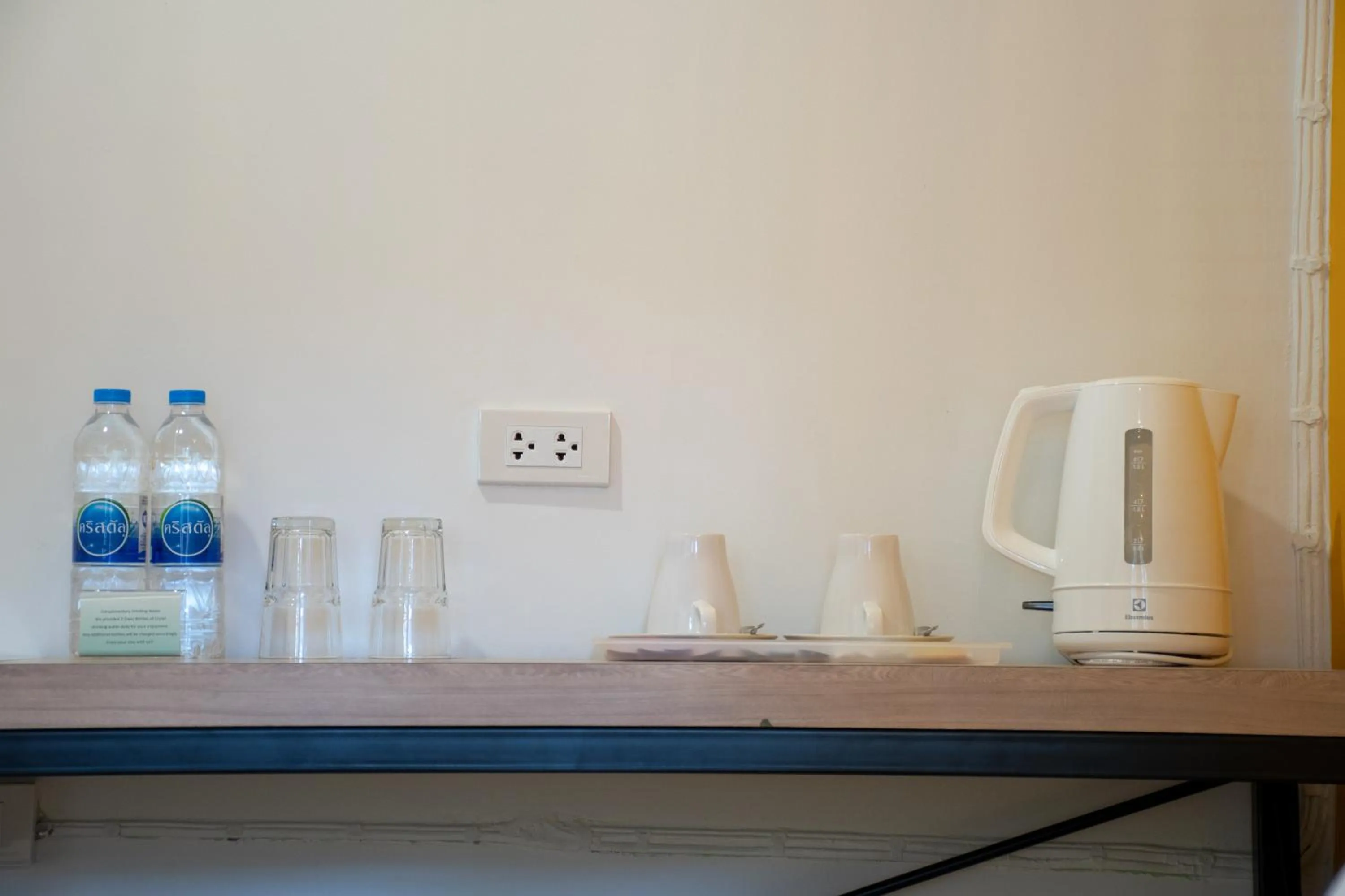 Drinks in Lazy Sandals