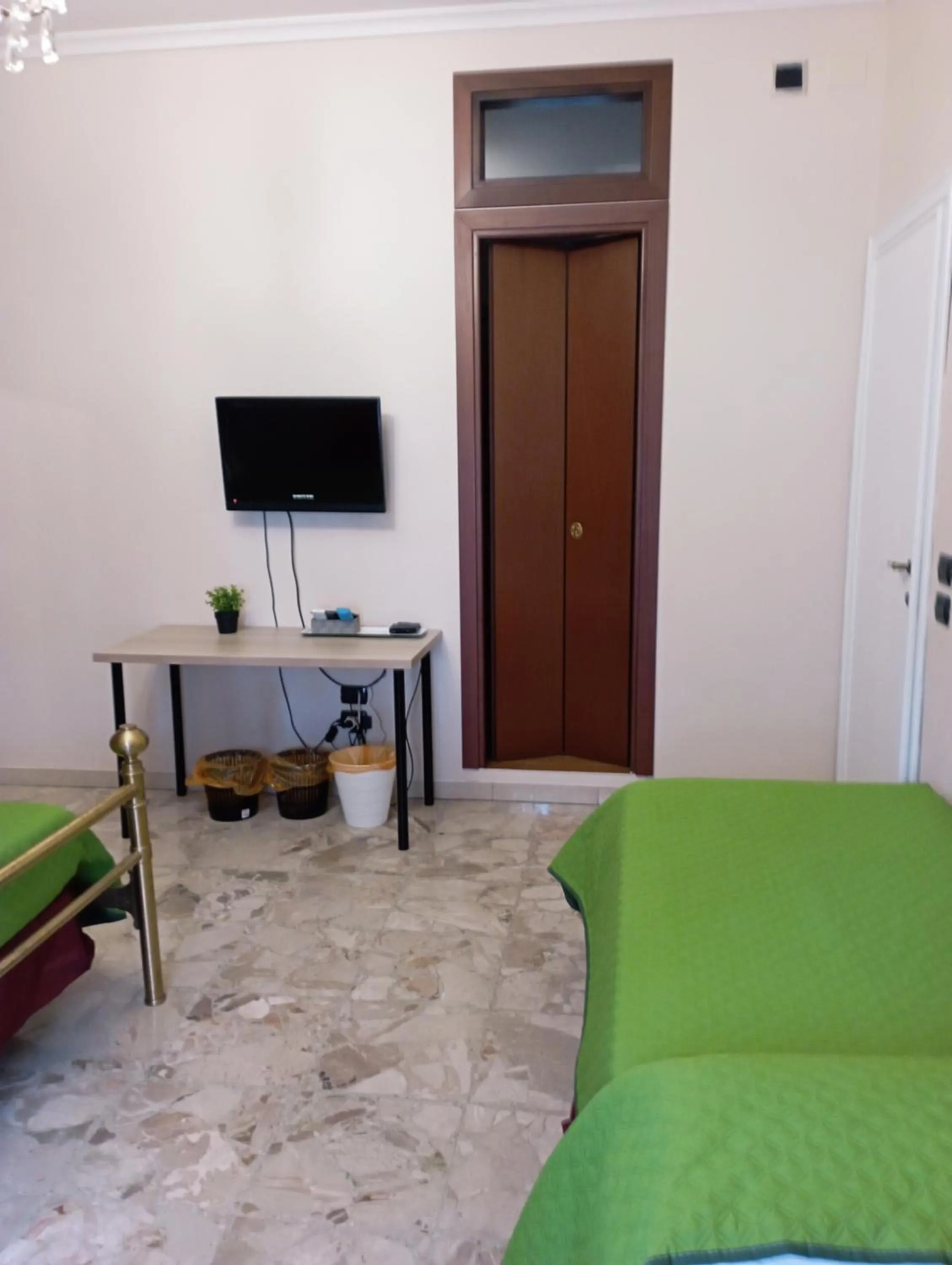 TV and multimedia, Bed in B&B "Feelgood"