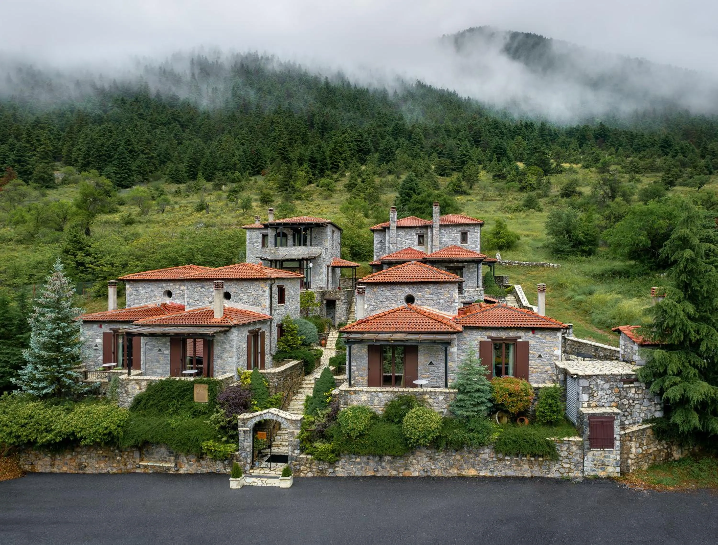 Property building in Ostra Menalon Luxury Suites