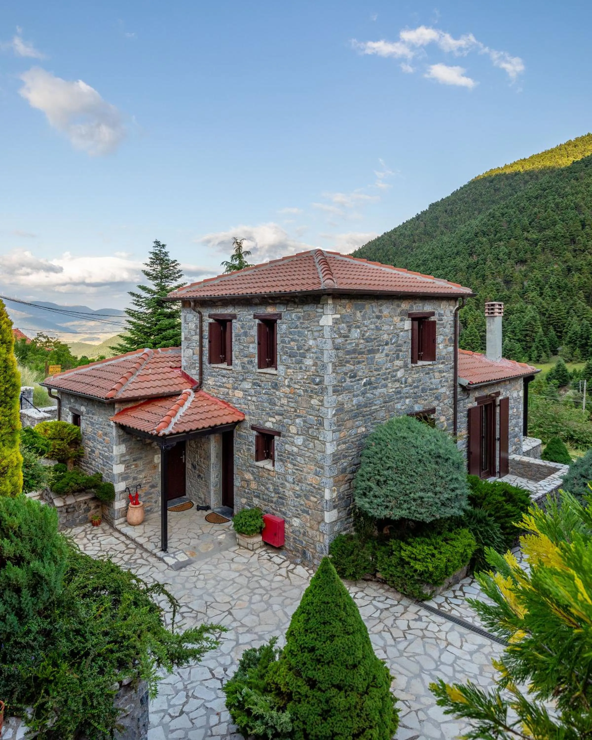 Property building in Ostra Menalon Luxury Suites