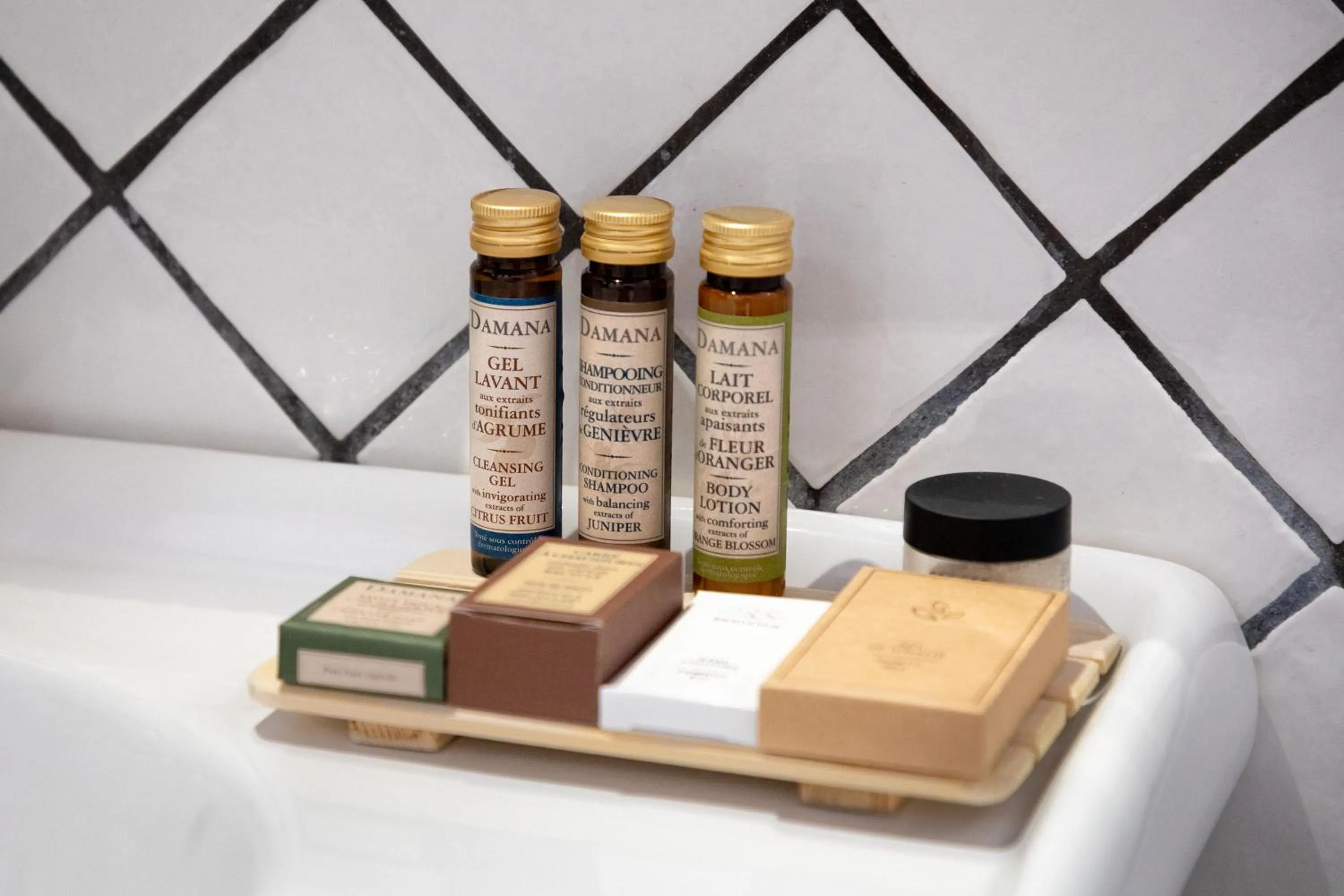 Bathroom in Ostra Menalon Luxury Suites