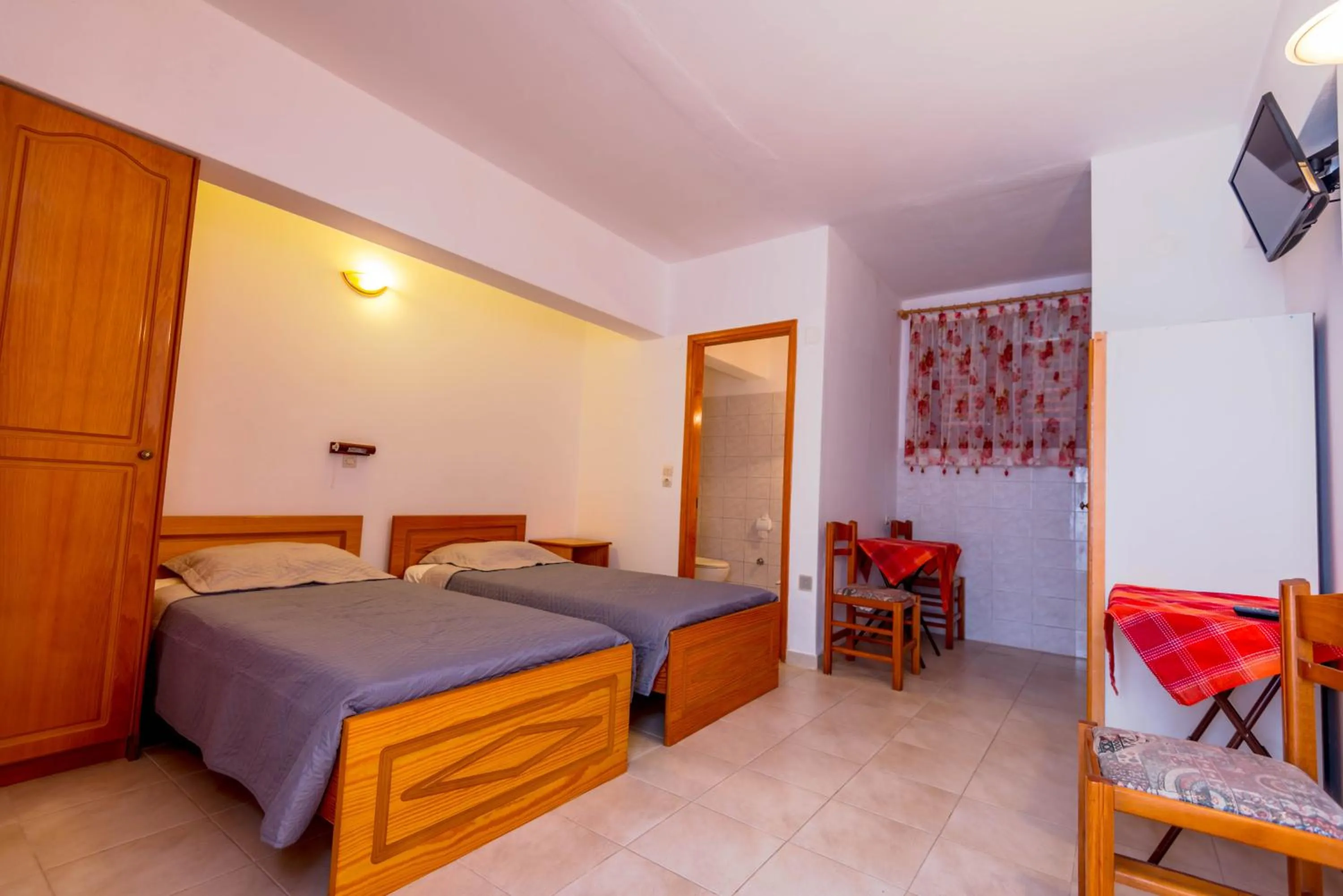 Photo of the whole room in Balaskas Hotel