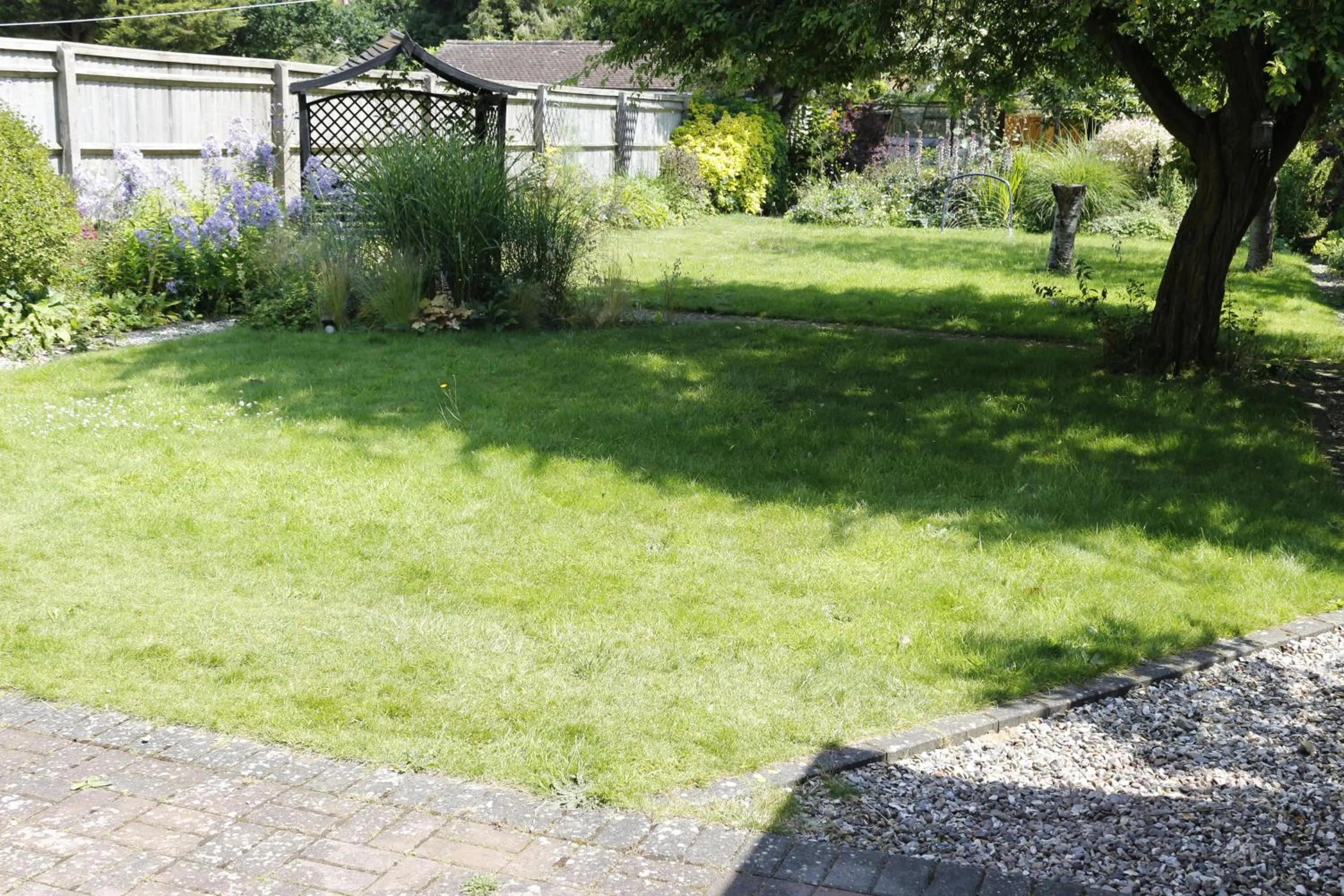 Day in Hollybush Guest House