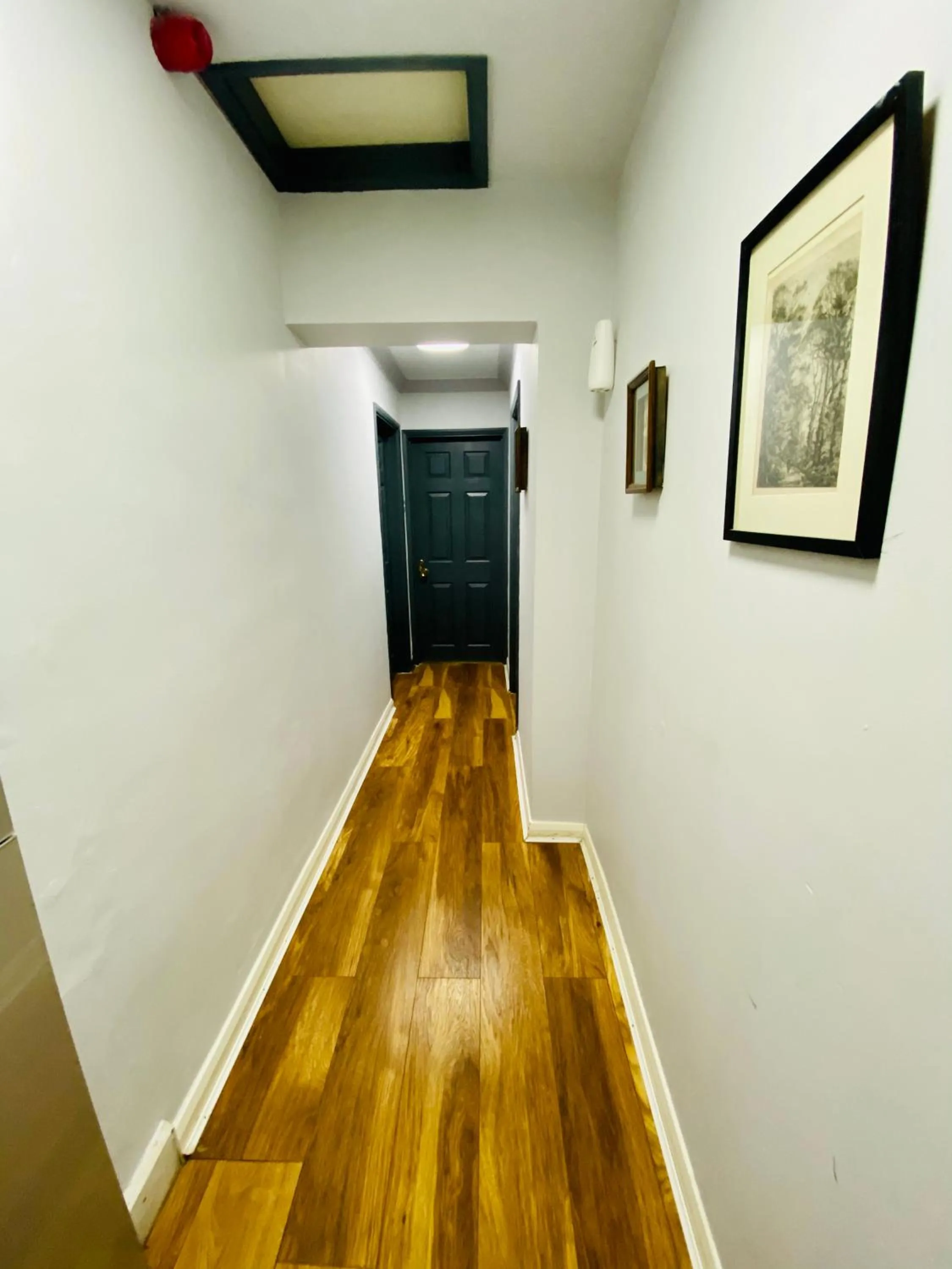 Property building in Hollybush Guest House