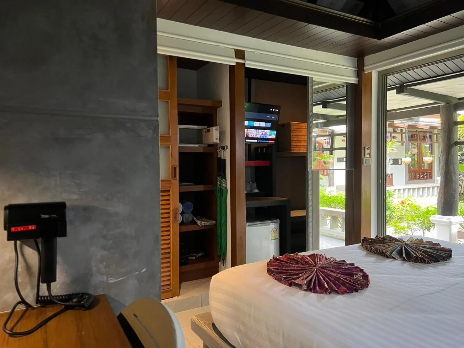 TV and multimedia, Bed in Bangtao Beach Chalet Resort