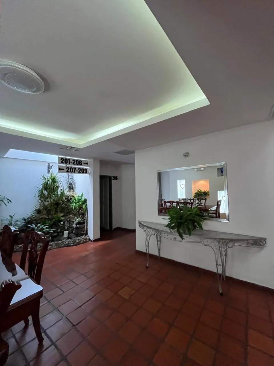 Seating area in Hotel 42 Avenida