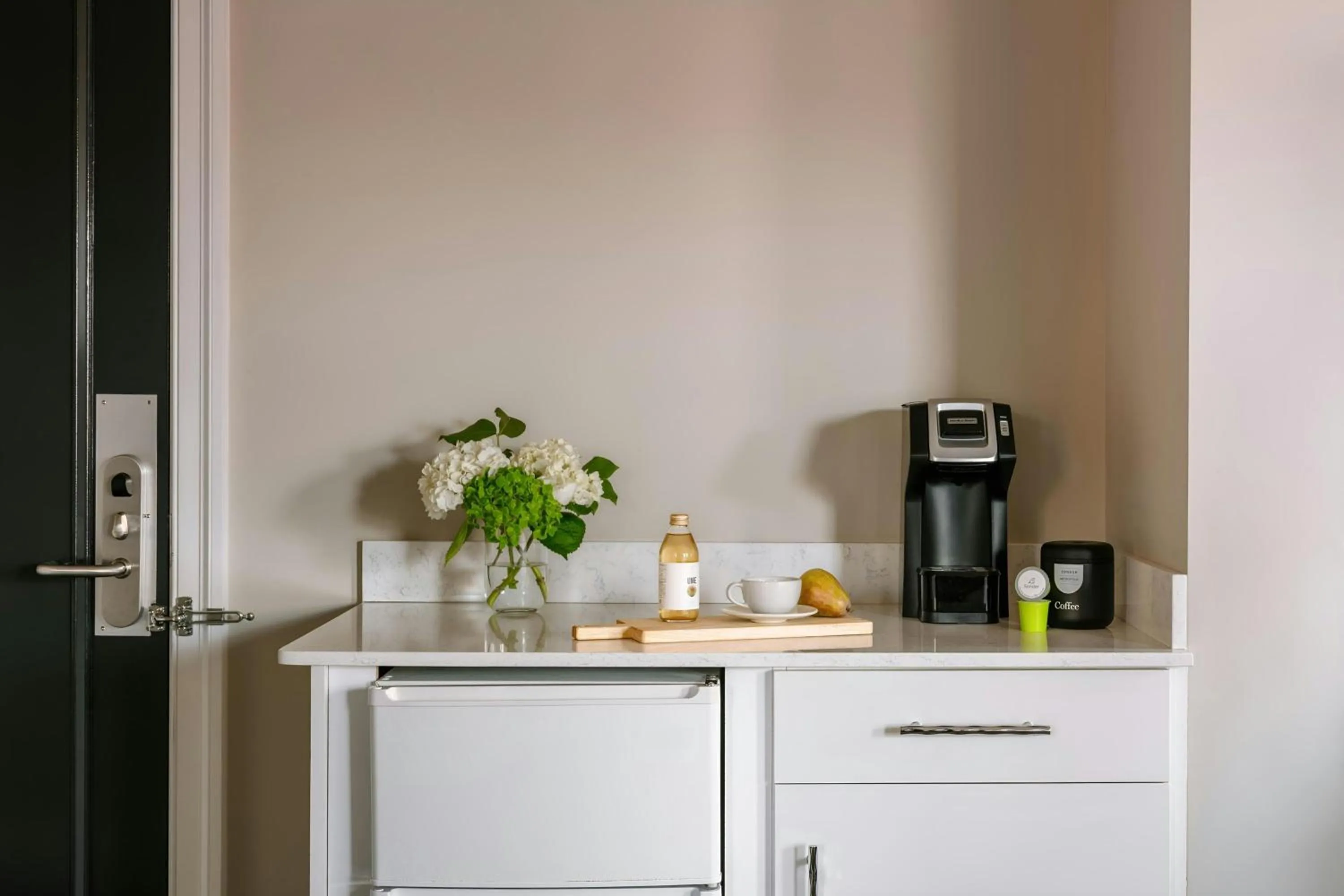 Bedroom in No. 284 Back Bay Hotel, Sonder by Marriott Bonvoy