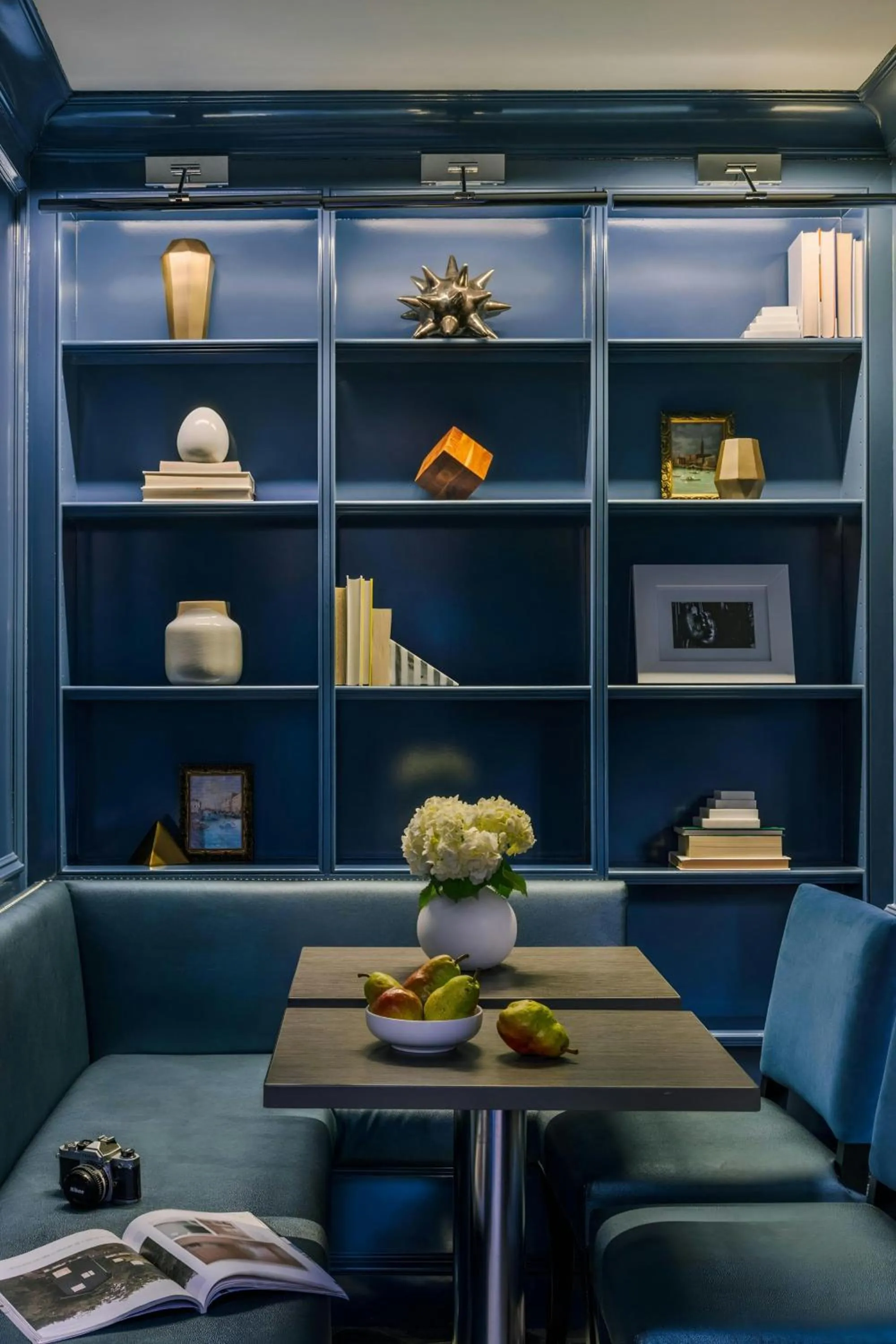 Lounge or bar in No. 284 Back Bay Hotel, Sonder by Marriott Bonvoy