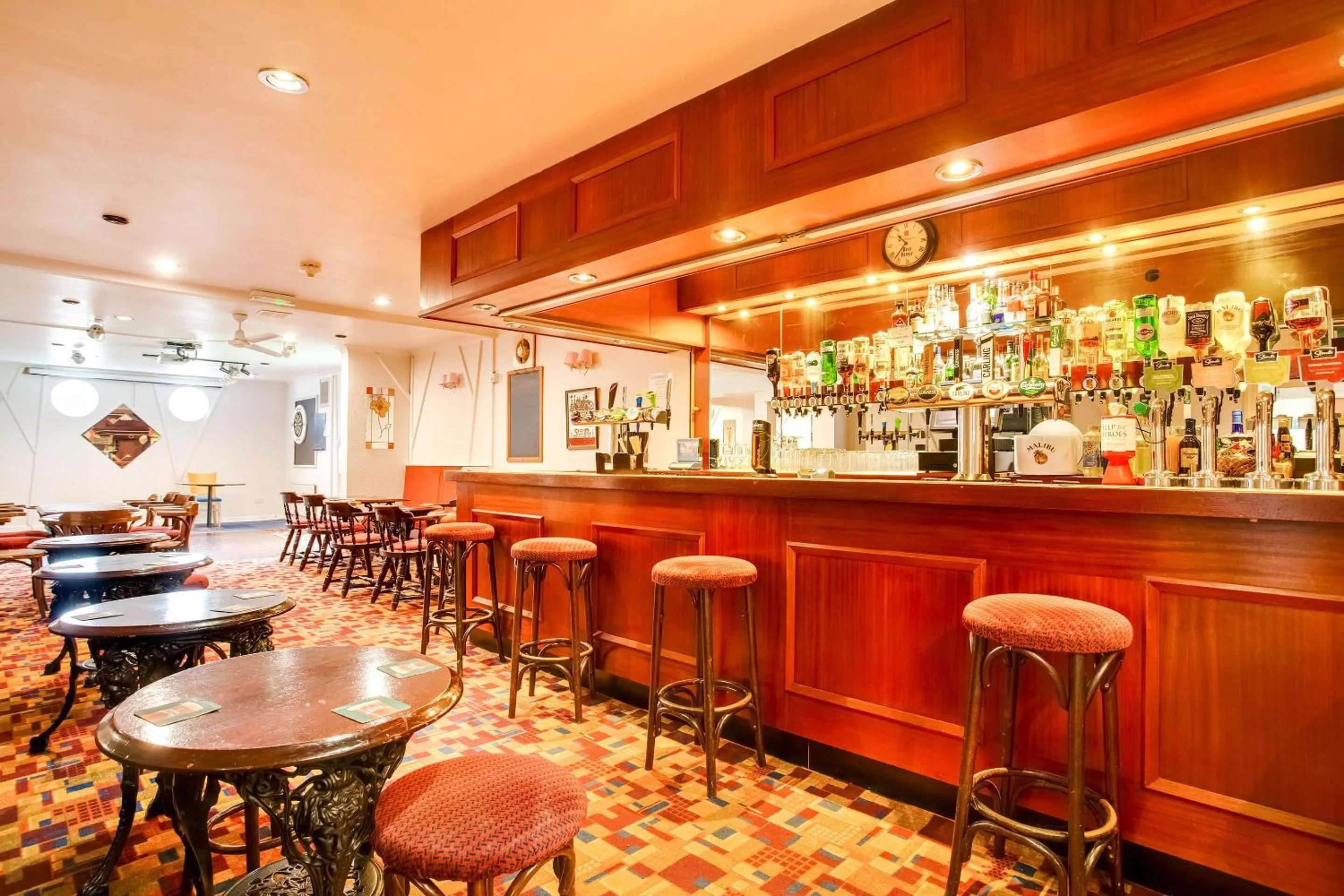 Restaurant/places to eat in OYO Godolphin Arms Hotel