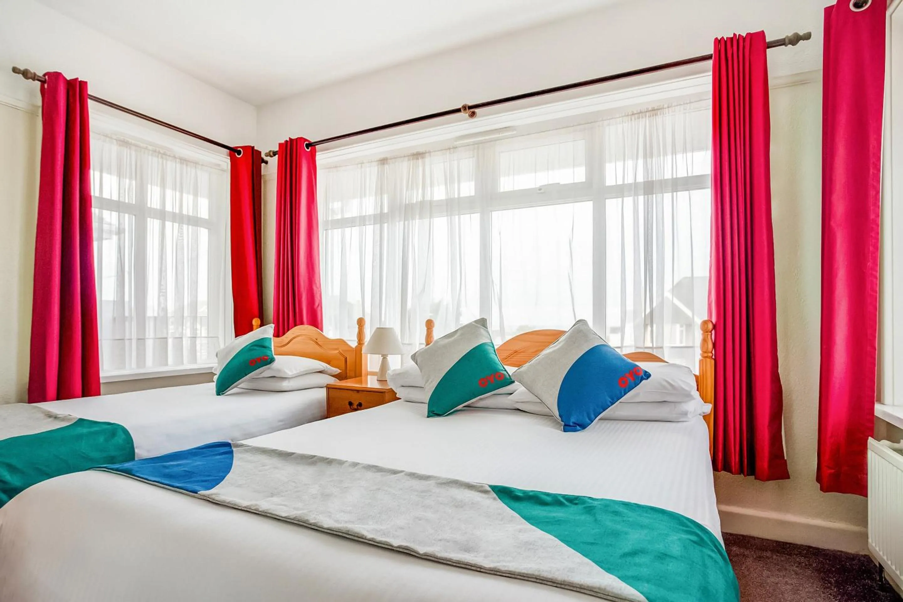 Bedroom in OYO Godolphin Arms Hotel