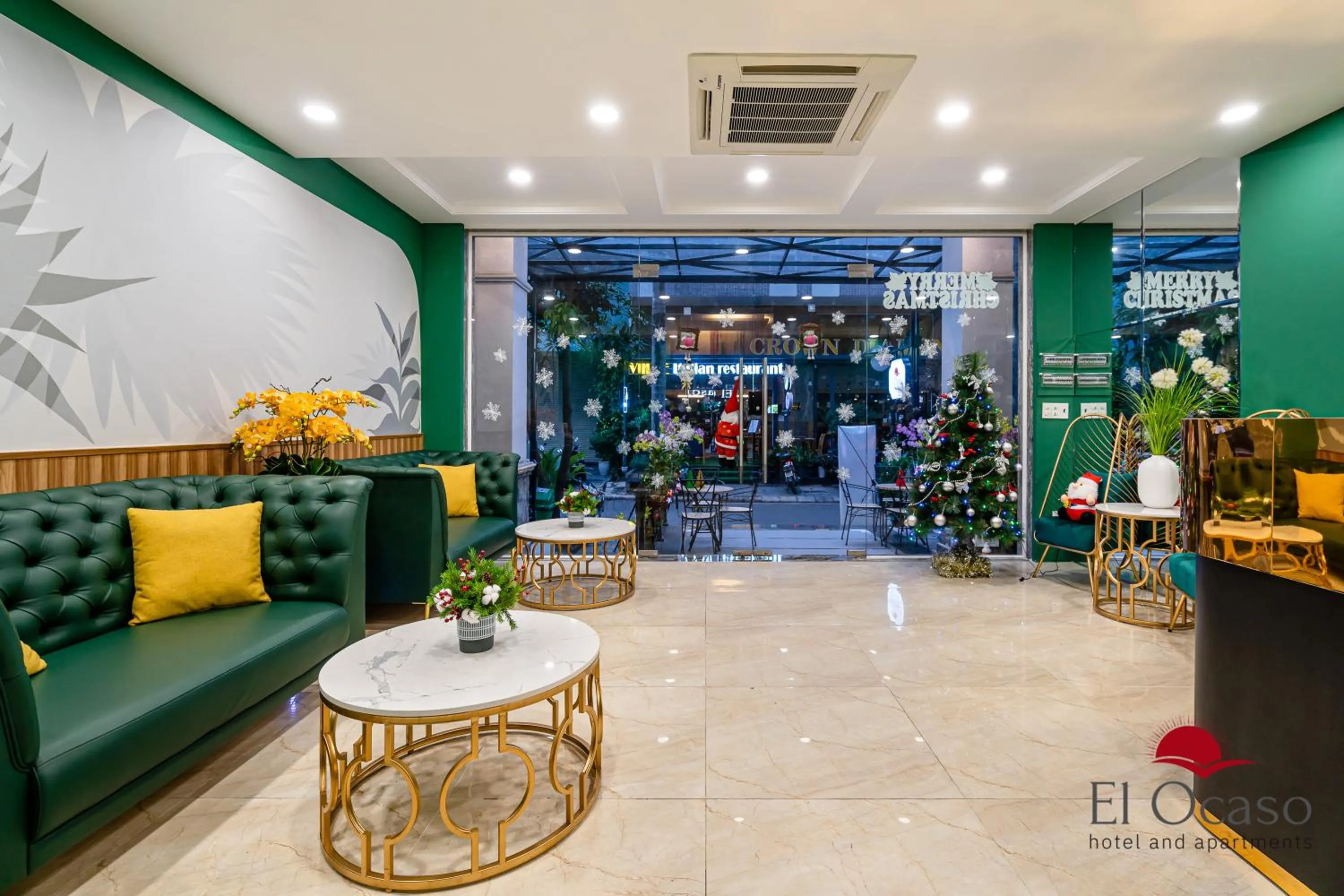 Lobby or reception in El Ocaso Hotel and Apartments