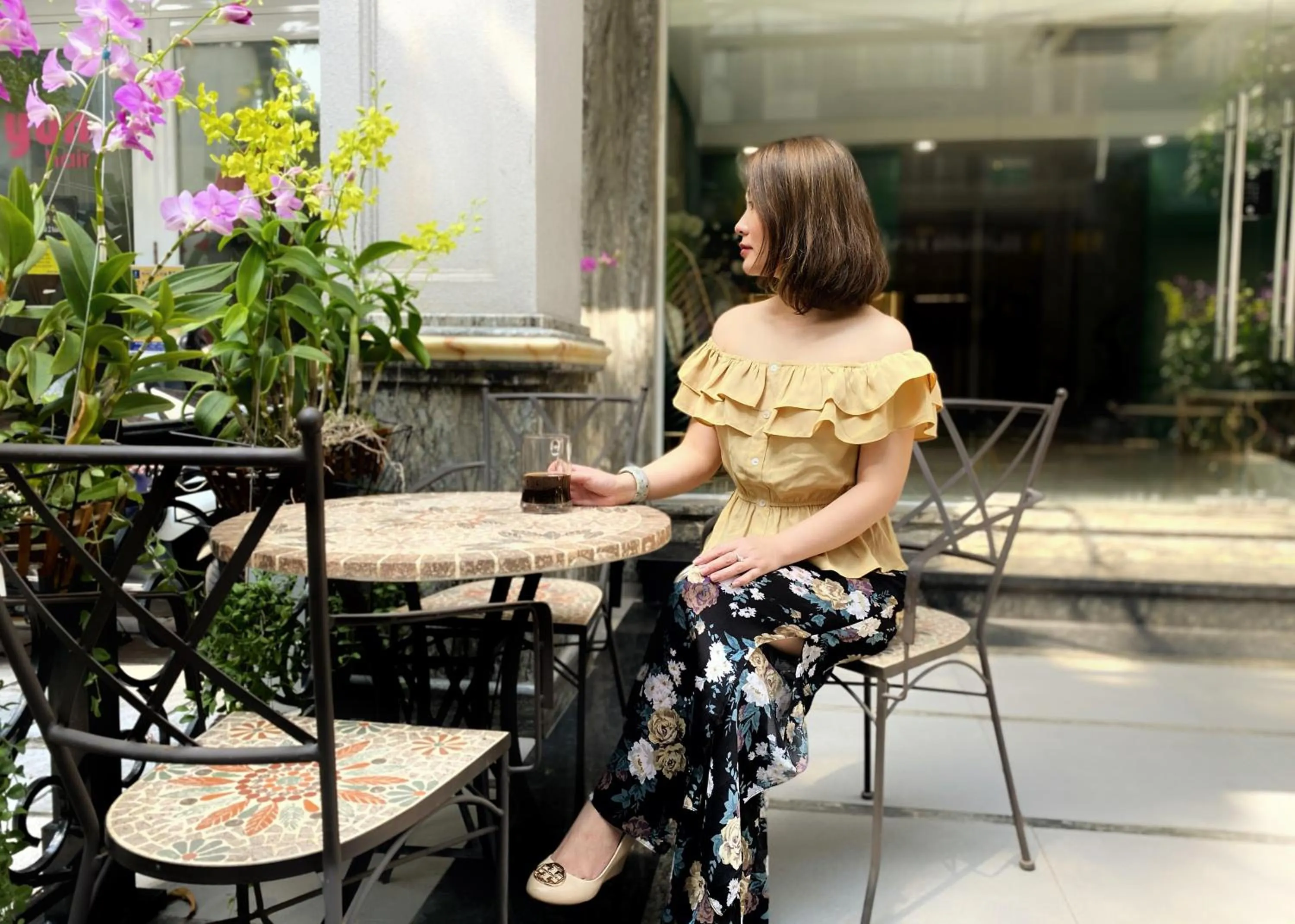 Restaurant/places to eat in El Ocaso Hotel and Apartments