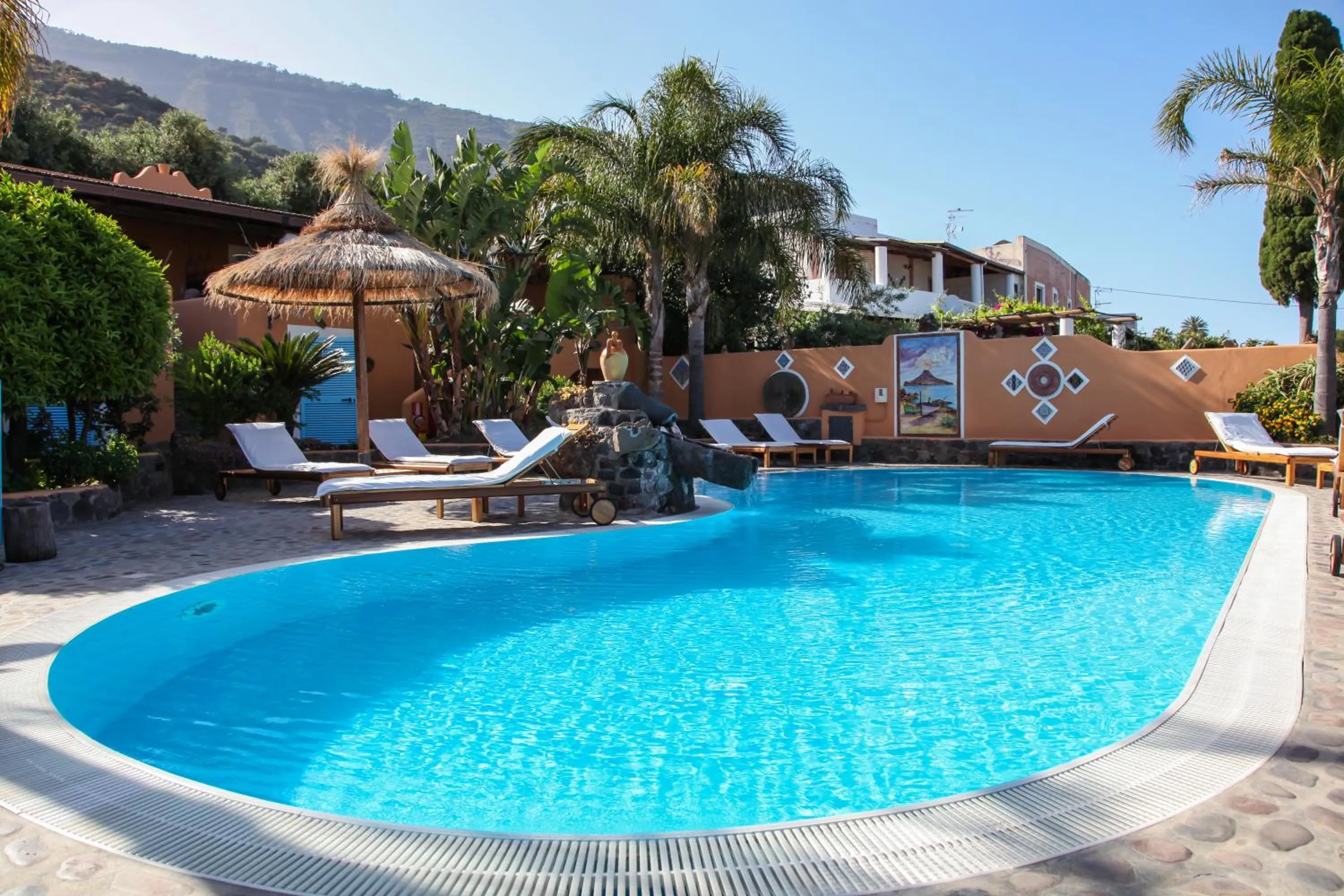 Swimming pool in Hotel Mamma Santina