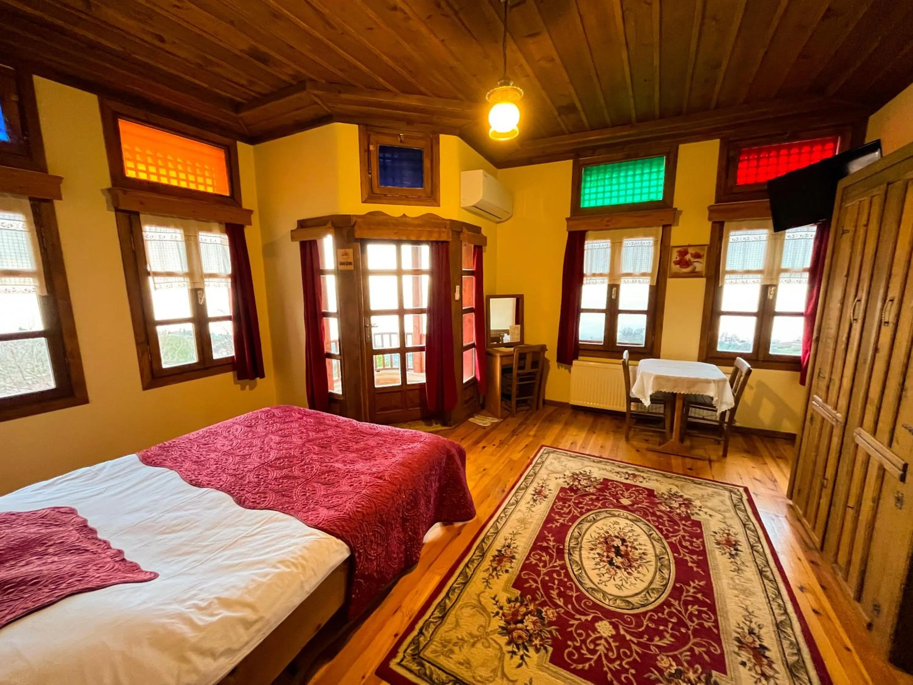 Bed in Kaf Dagi Konak Hotel