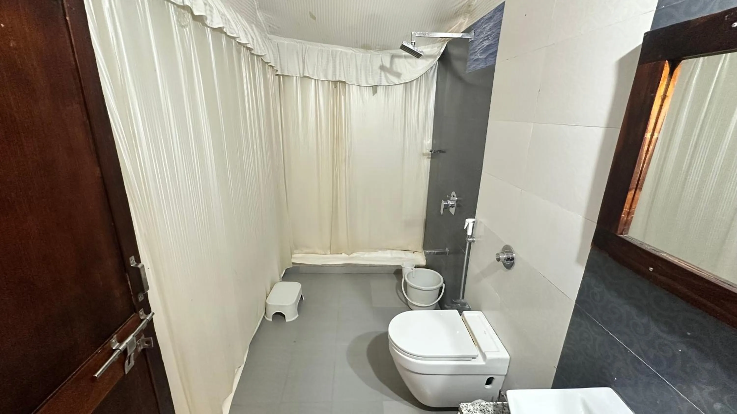 Bathroom in Lion Park Hotel & Resorts