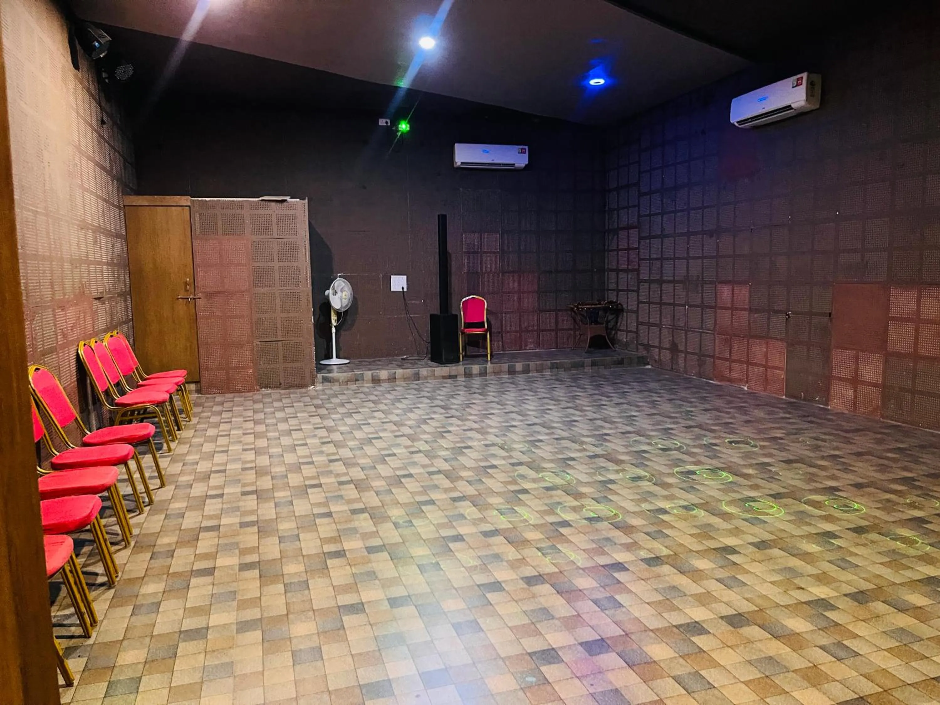 Activities in Lion Park Hotel & Resorts