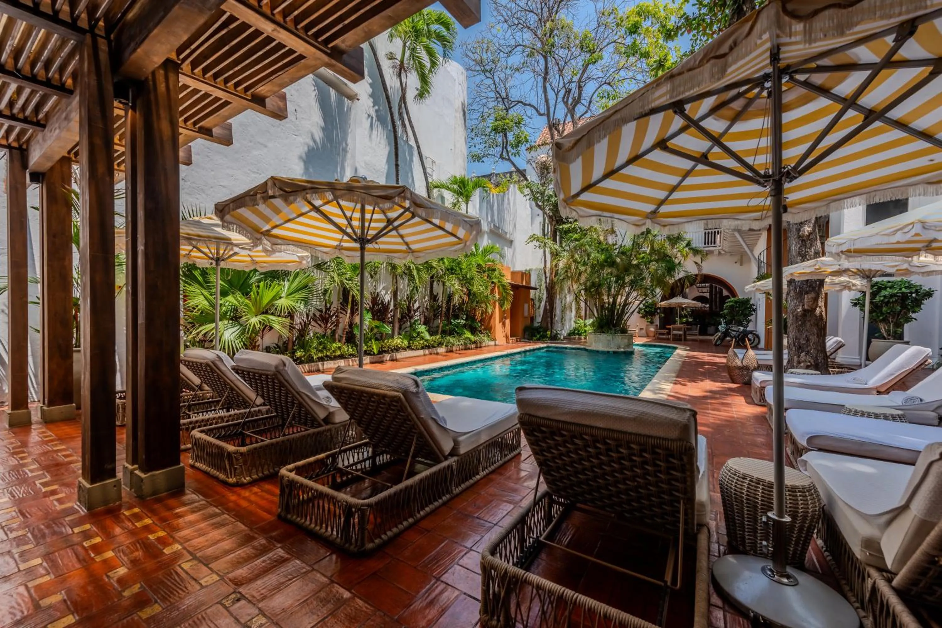 Swimming pool in Casa Pestagua Relais Châteaux