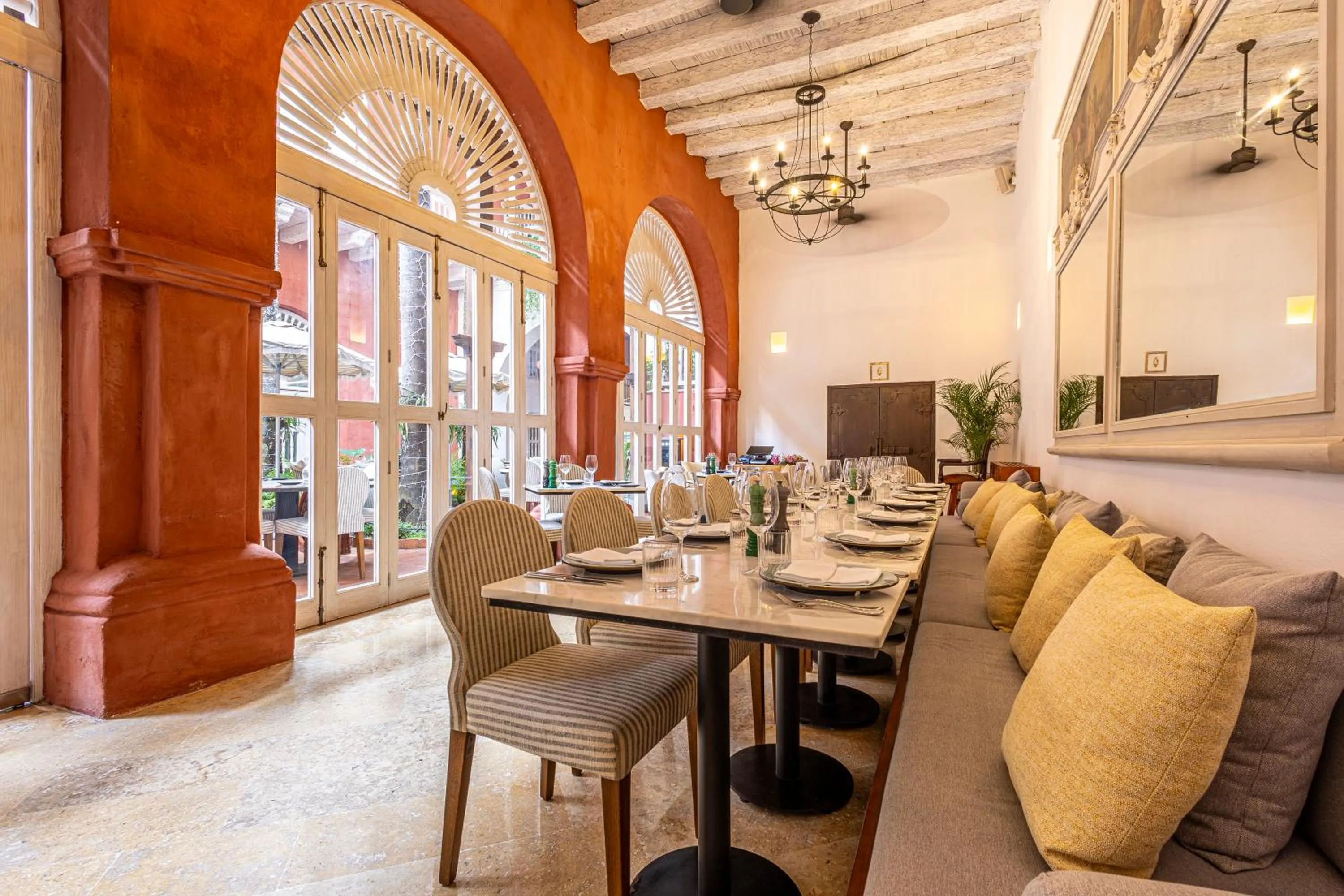 Restaurant/places to eat in Casa Pestagua Relais Châteaux