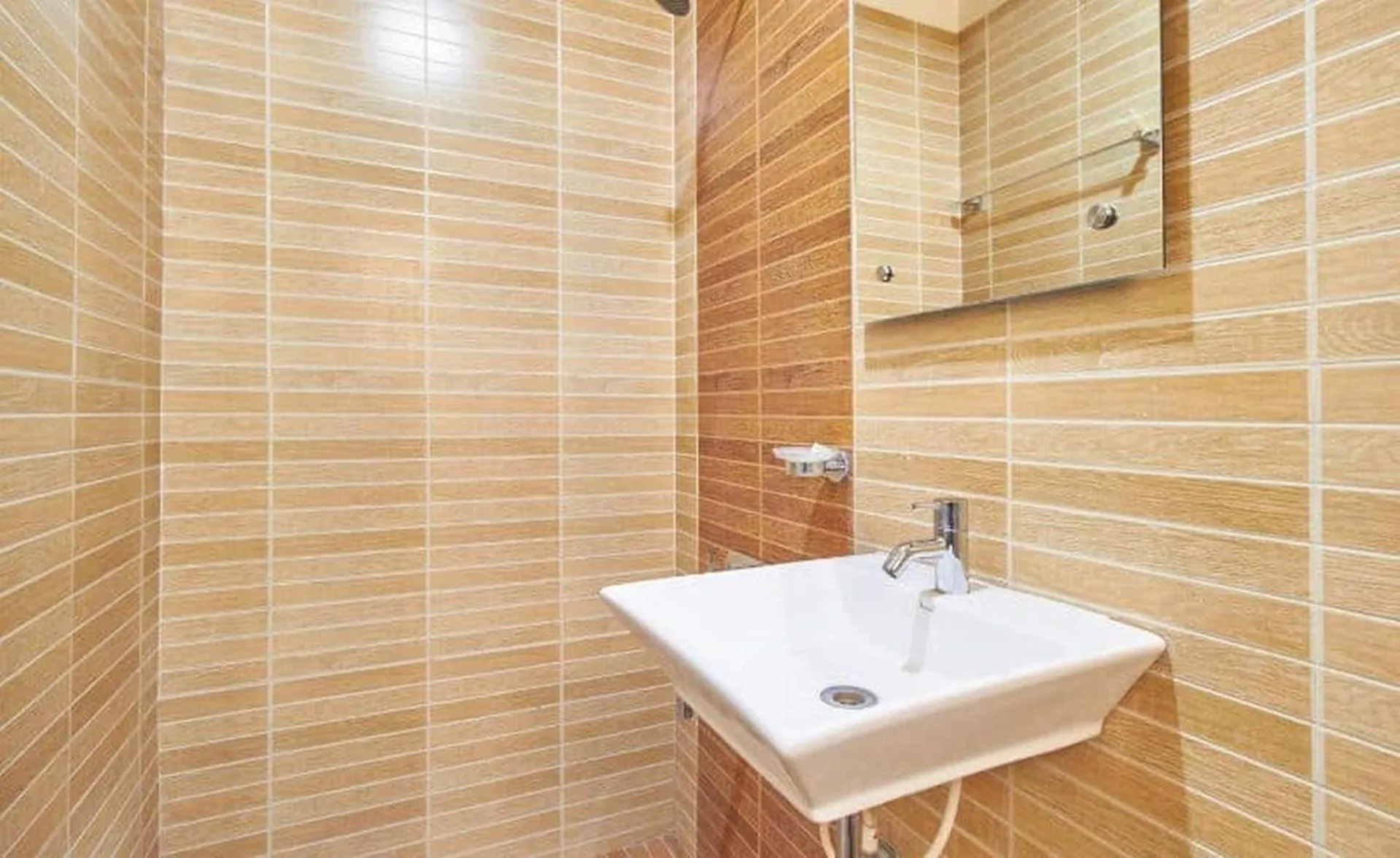 Bathroom in Hotel Shanti Kamal