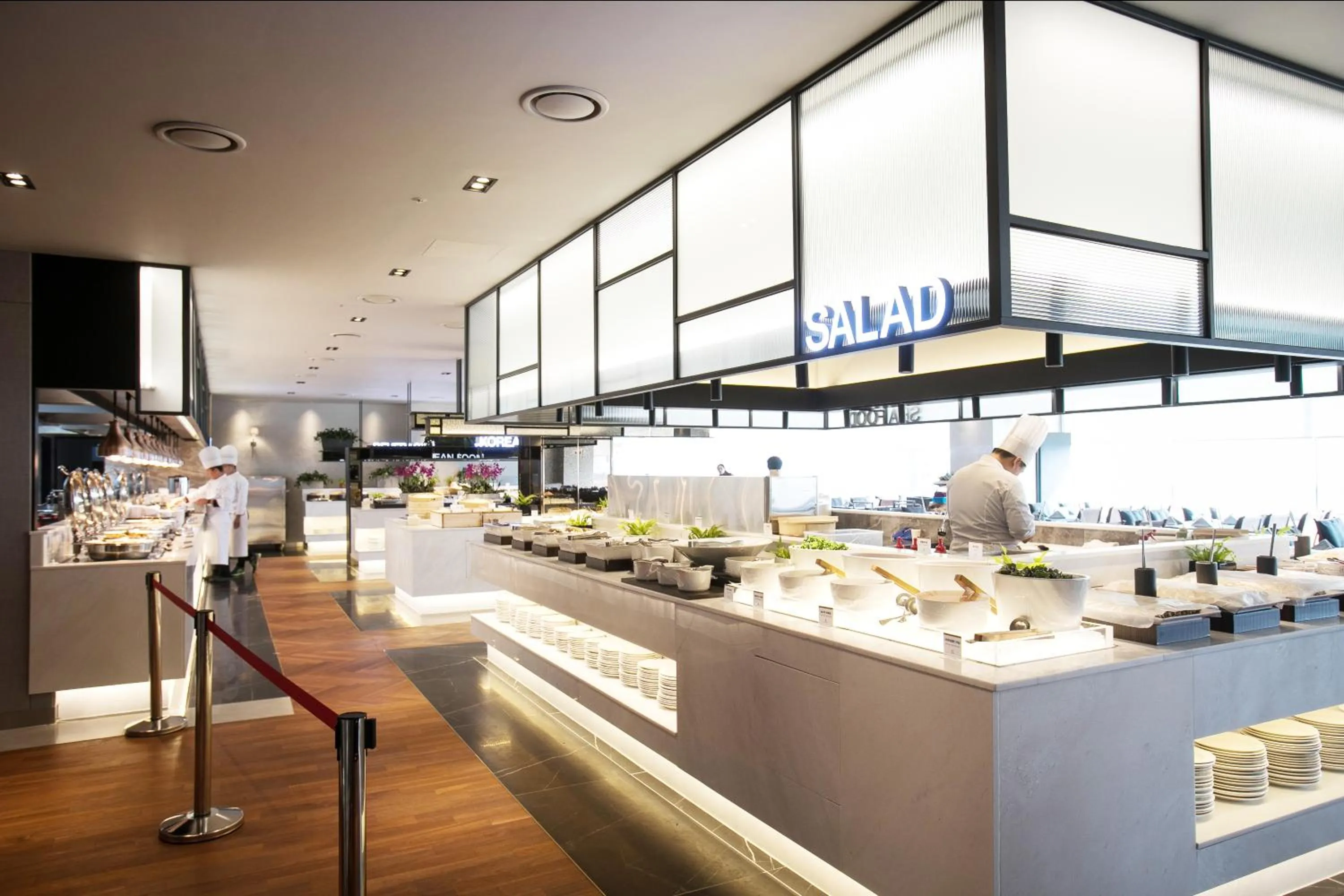 Restaurant/places to eat in Sky View Hotel