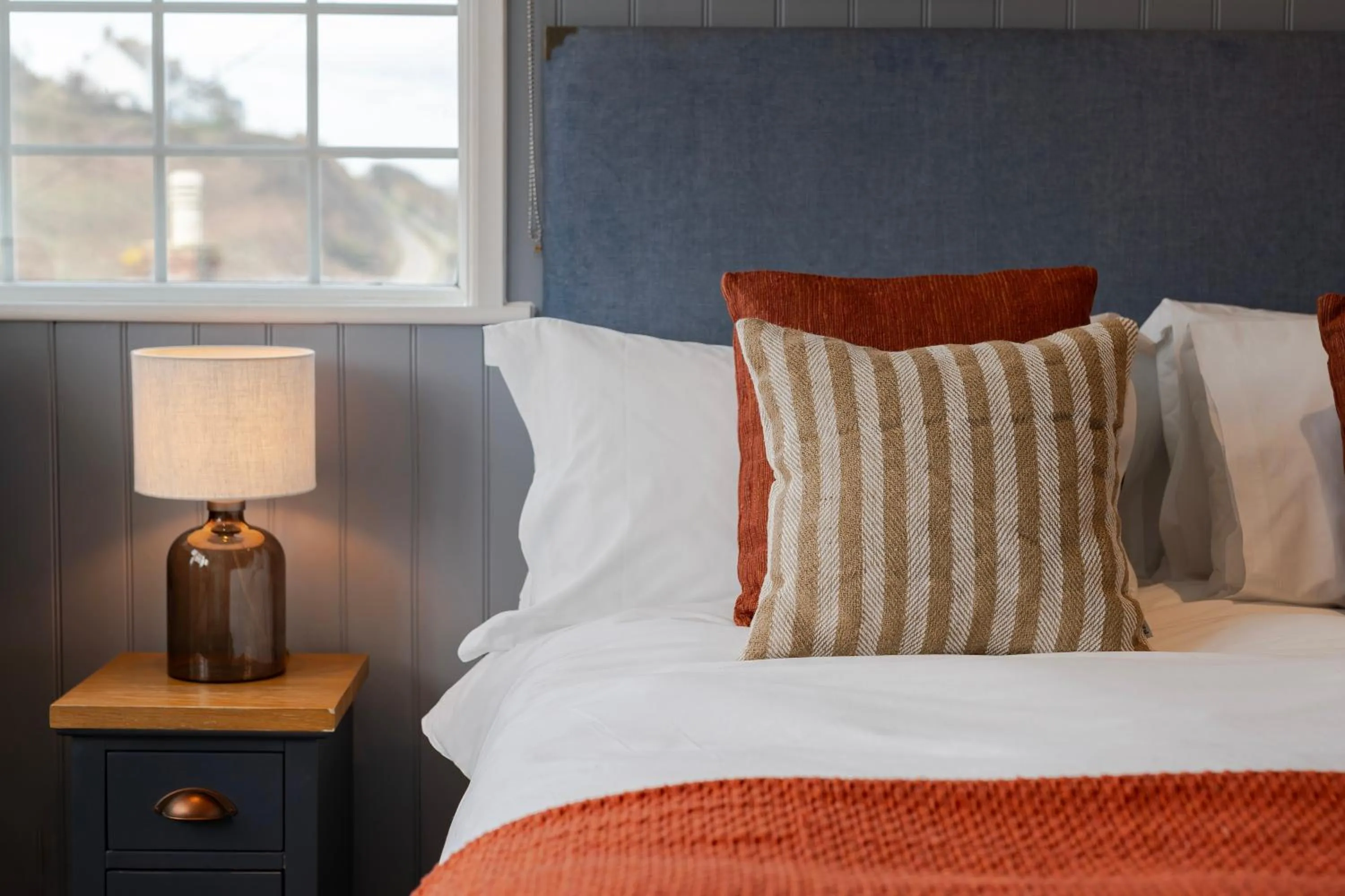 Bed in Port Gaverne Hotel