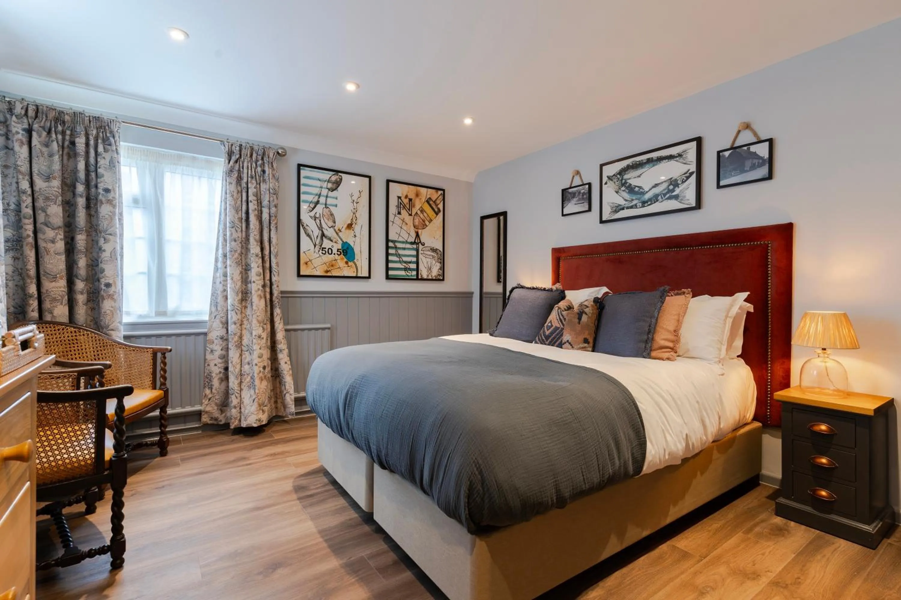 Bed in Port Gaverne Hotel