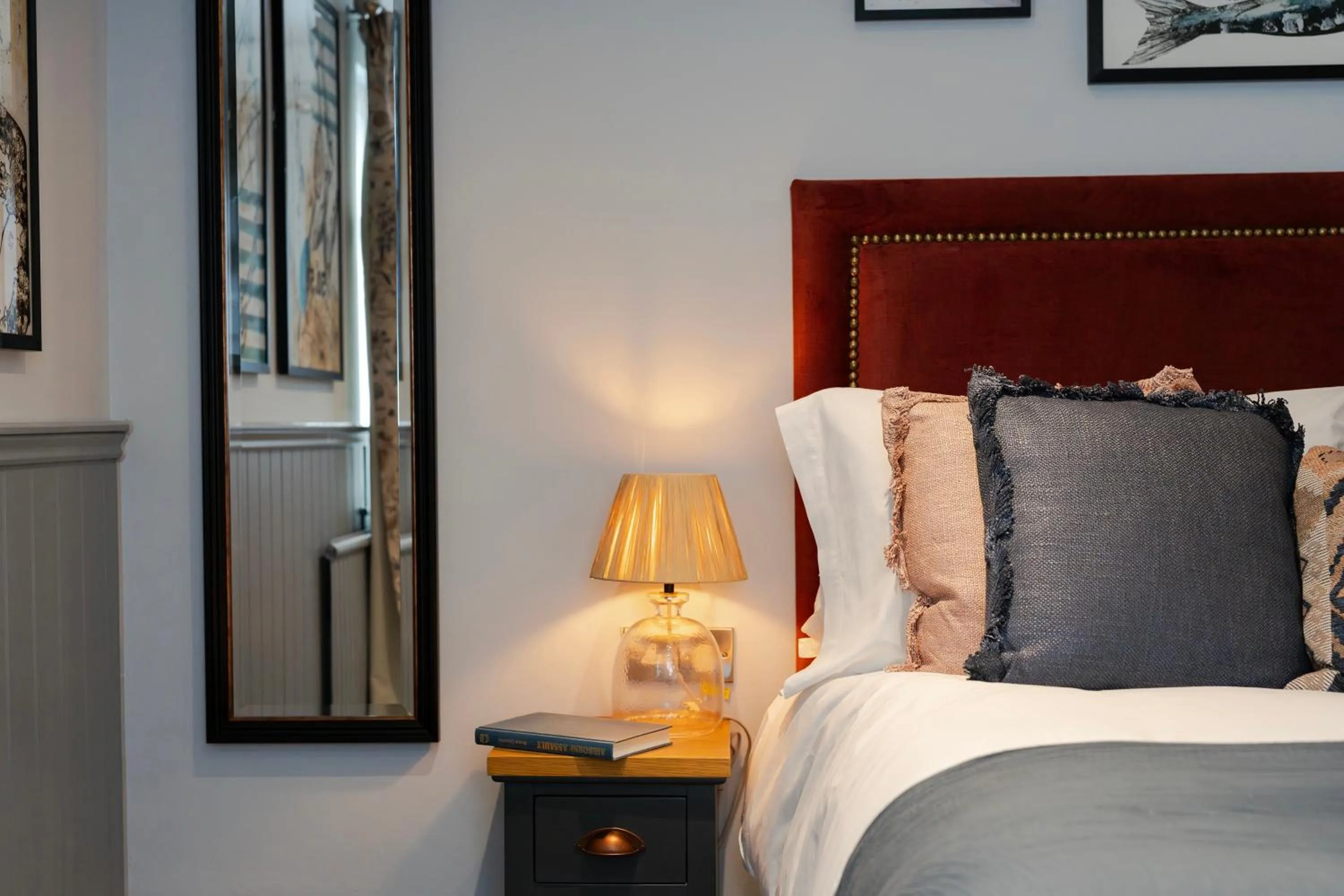 Bed in Port Gaverne Hotel