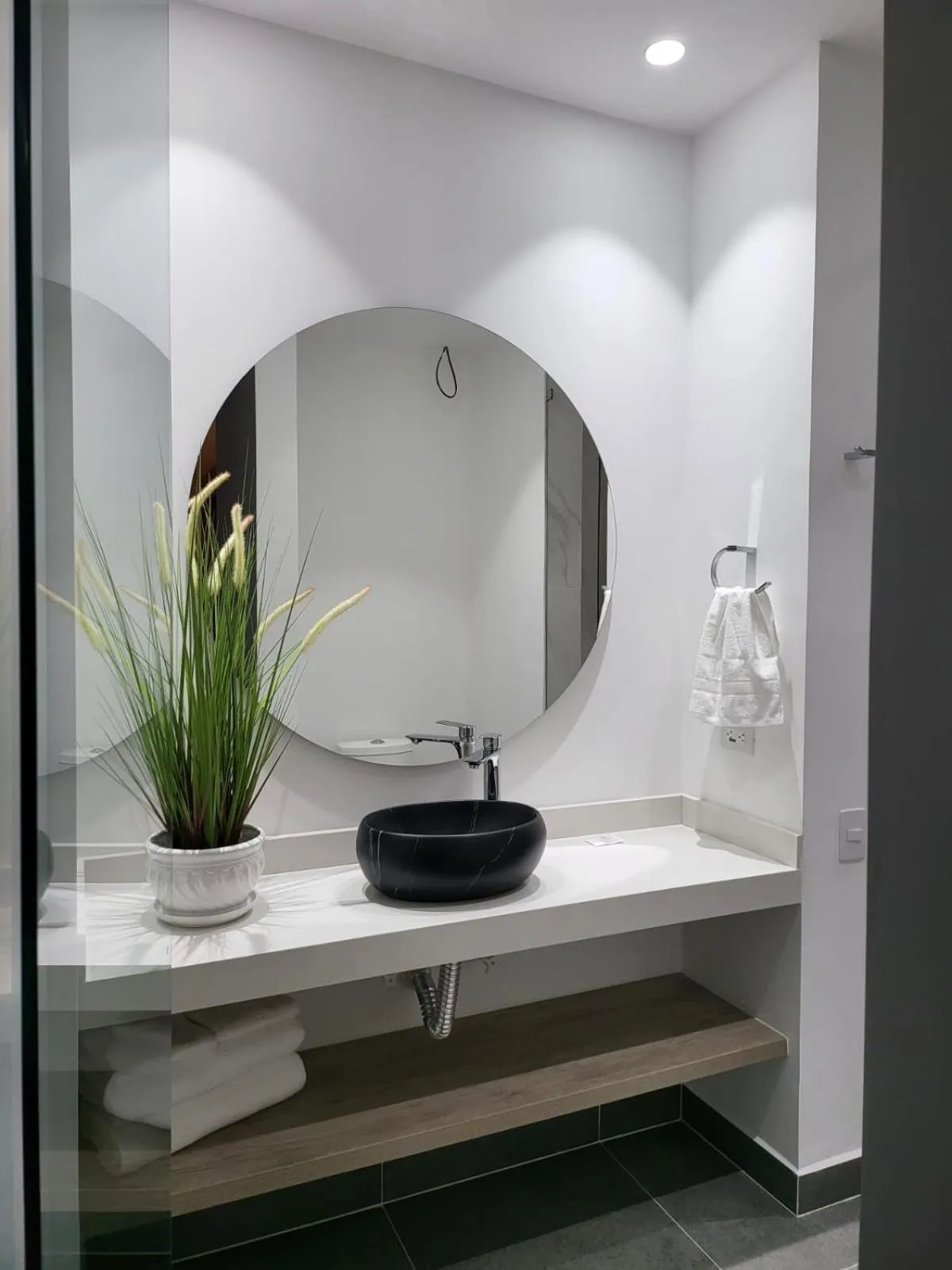 Bathroom in Hotel Mediterraneo