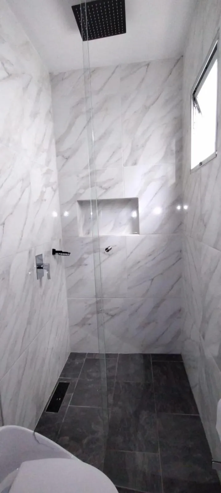 Shower in Hotel Mediterraneo