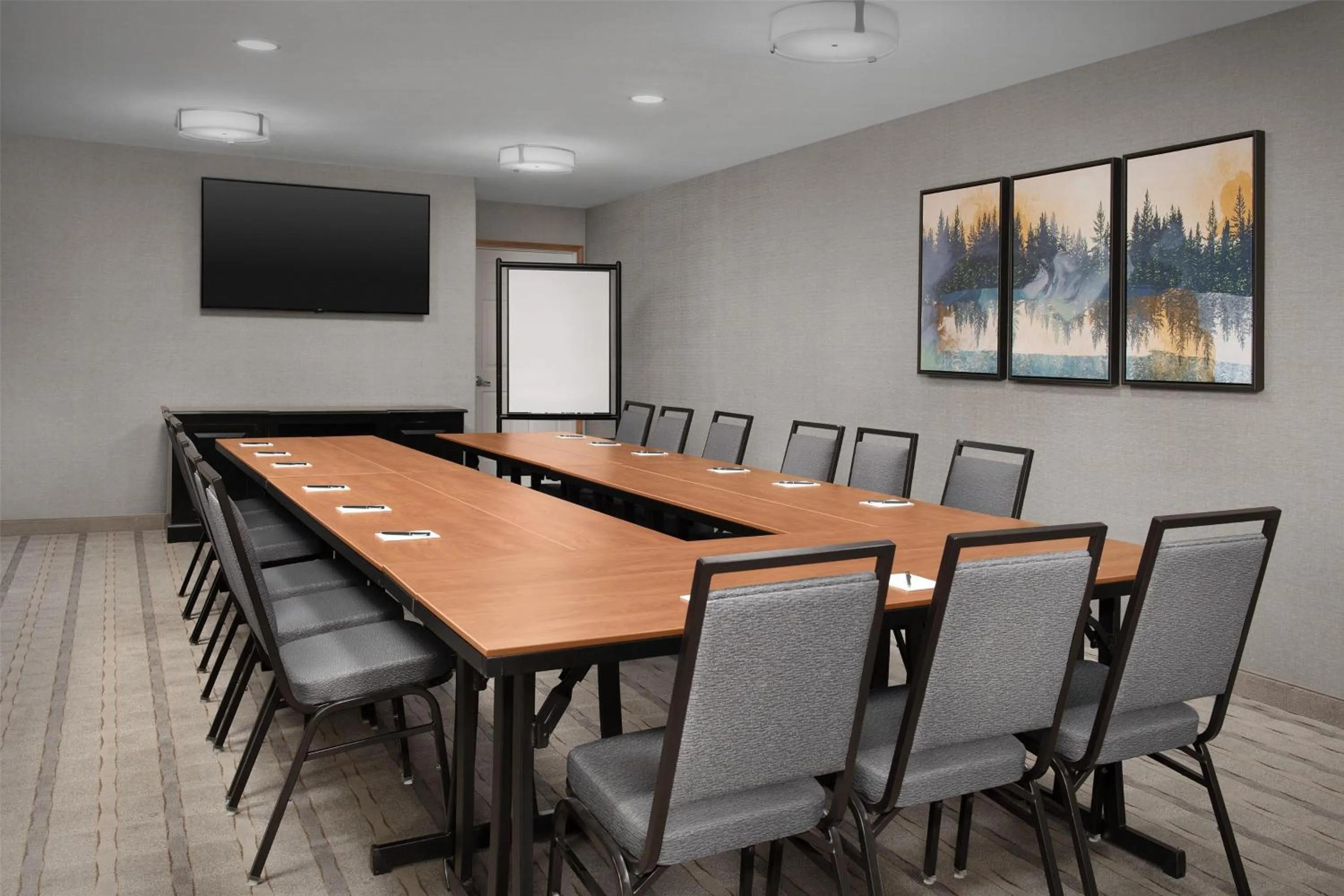 Meeting/conference room in Homewood Suites by Hilton Vancouver / Portland