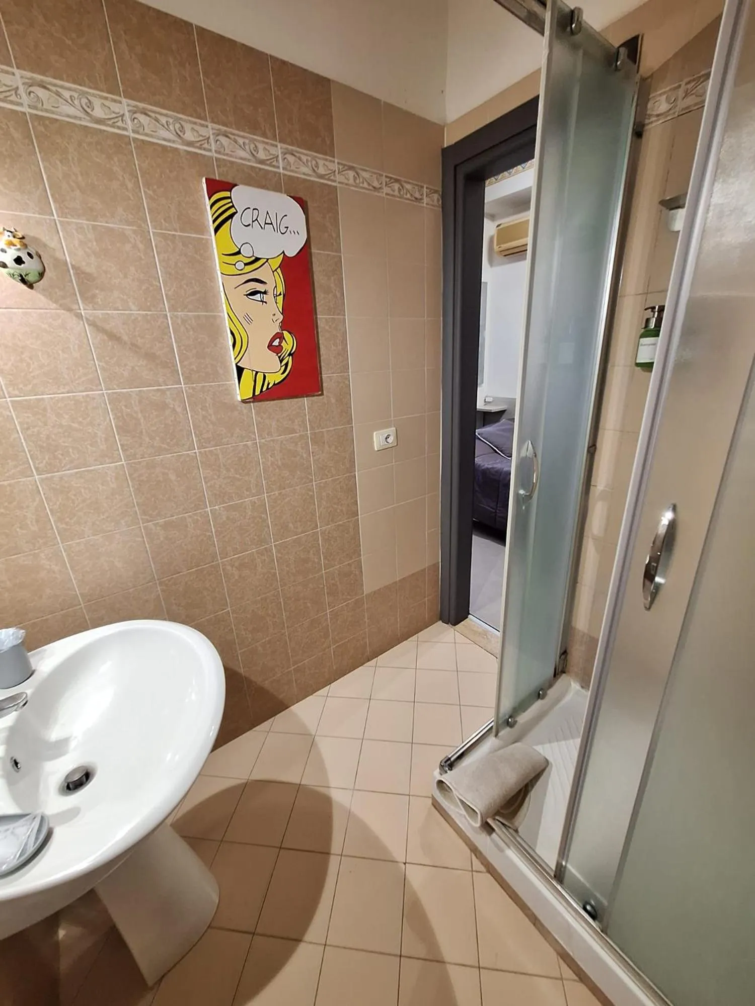 Shower in Tarchon Luxury B&B