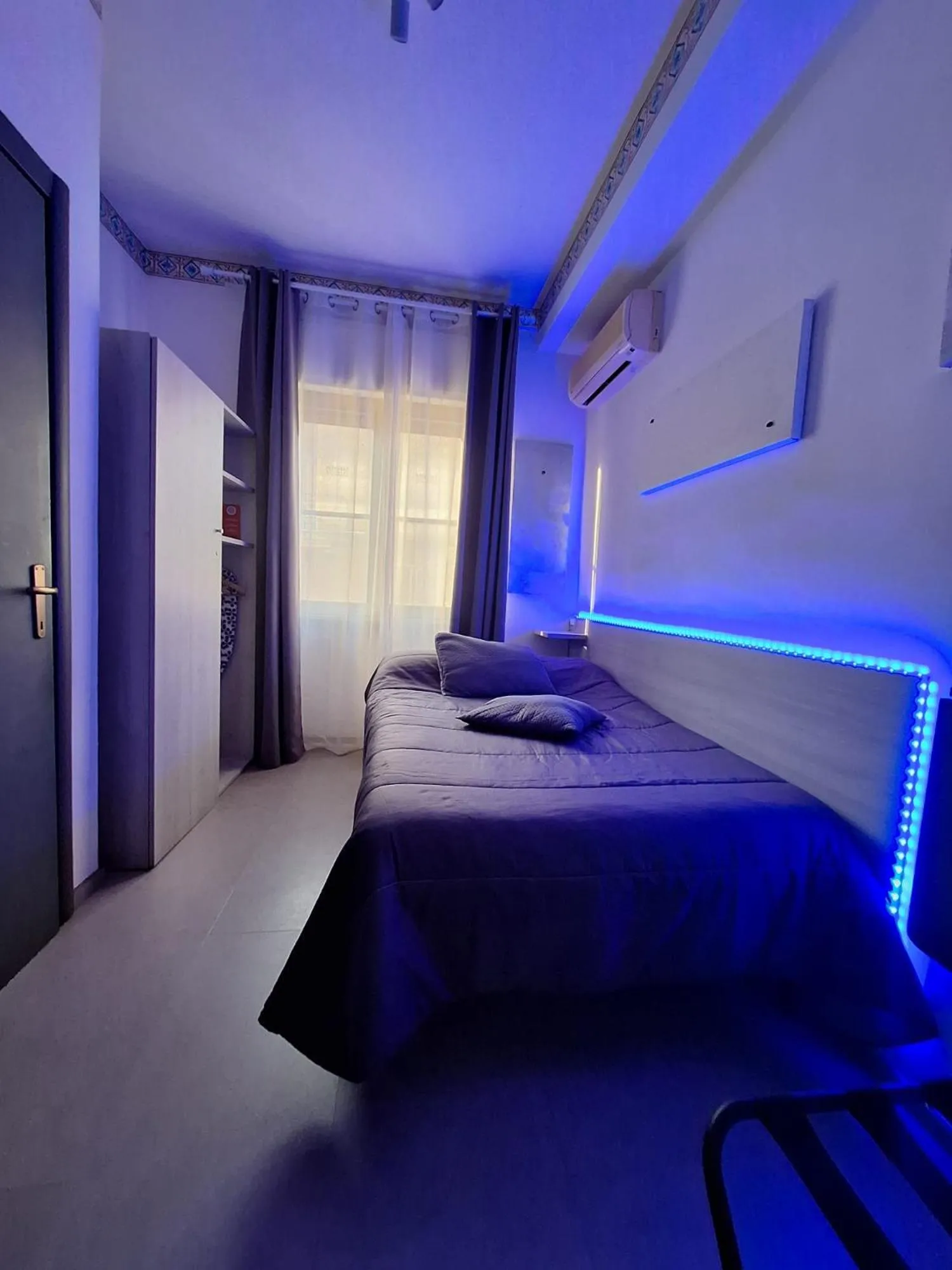 Bed in Tarchon Luxury B&B