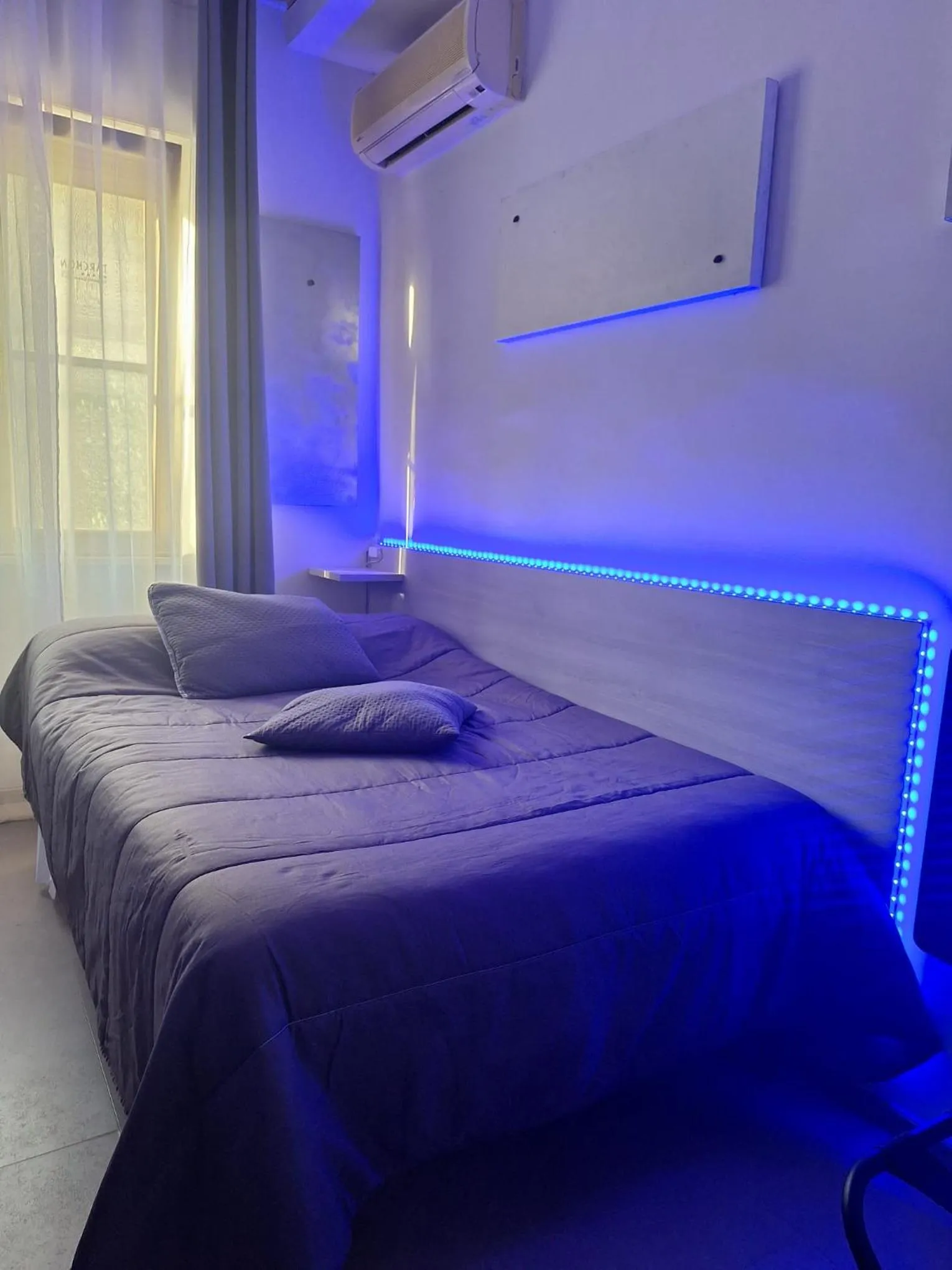 Bed in Tarchon Luxury B&B