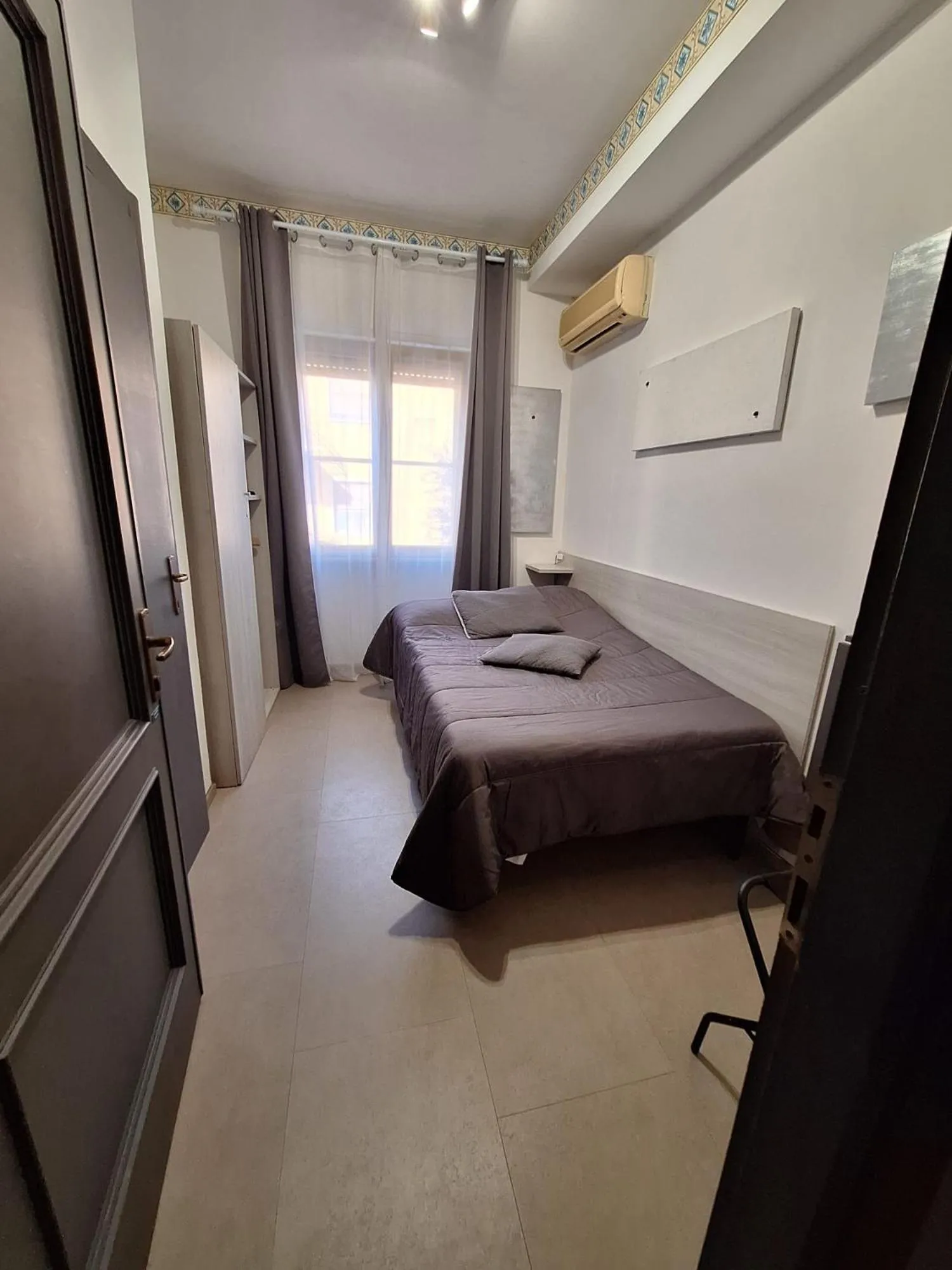 Bed in Tarchon Luxury B&B