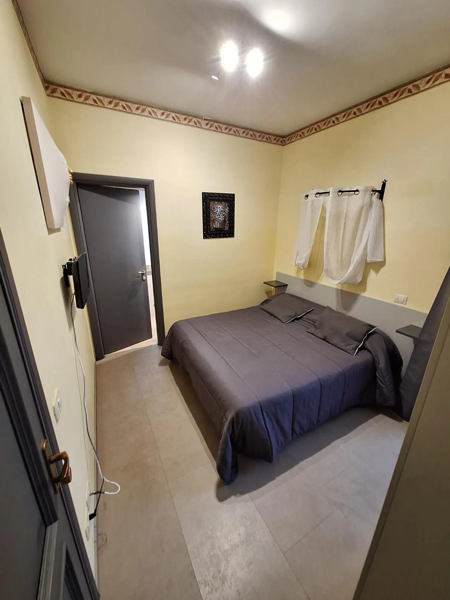 Bedroom, Bed in Tarchon Luxury B&B