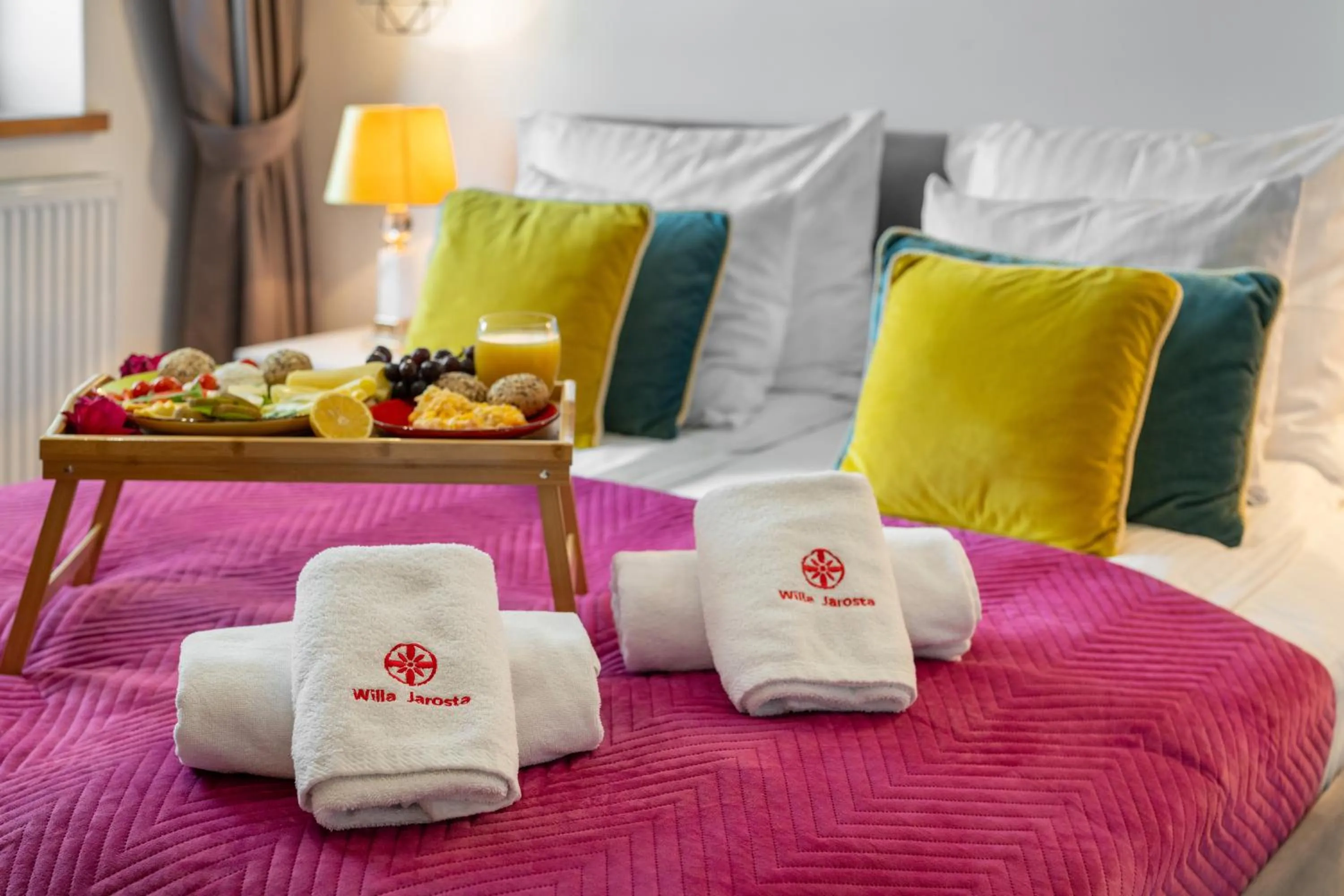 Bed in WILLA JAROSTA & SPA, AC -free parking