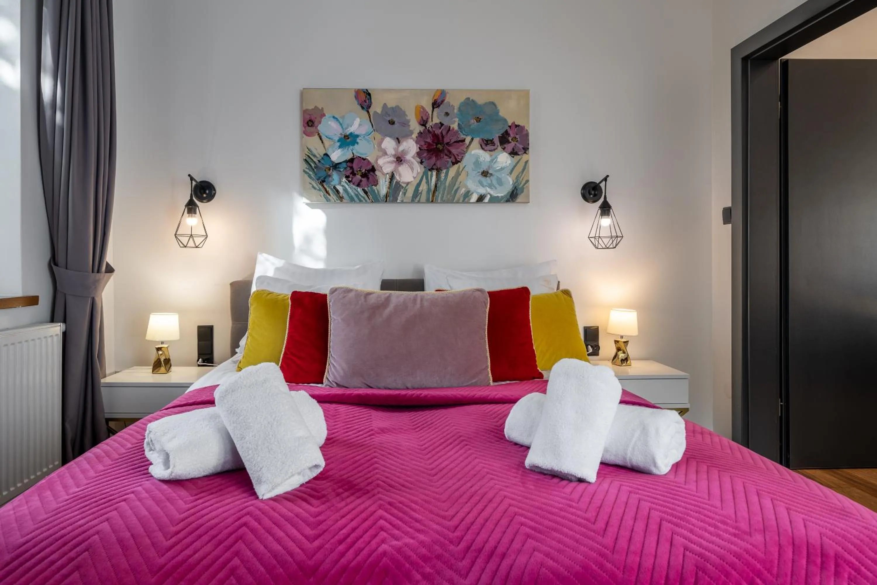 Bed in WILLA JAROSTA & SPA, AC -free parking