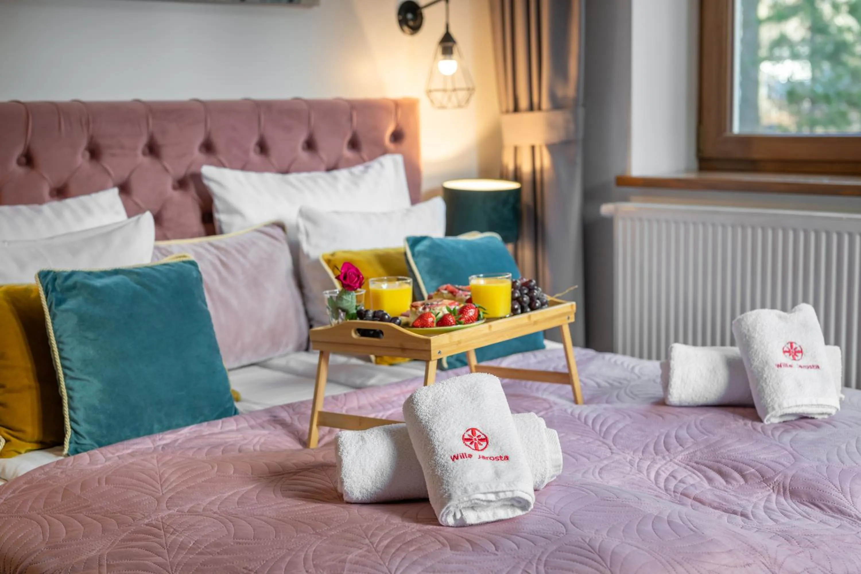 Bed in WILLA JAROSTA & SPA, AC -free parking