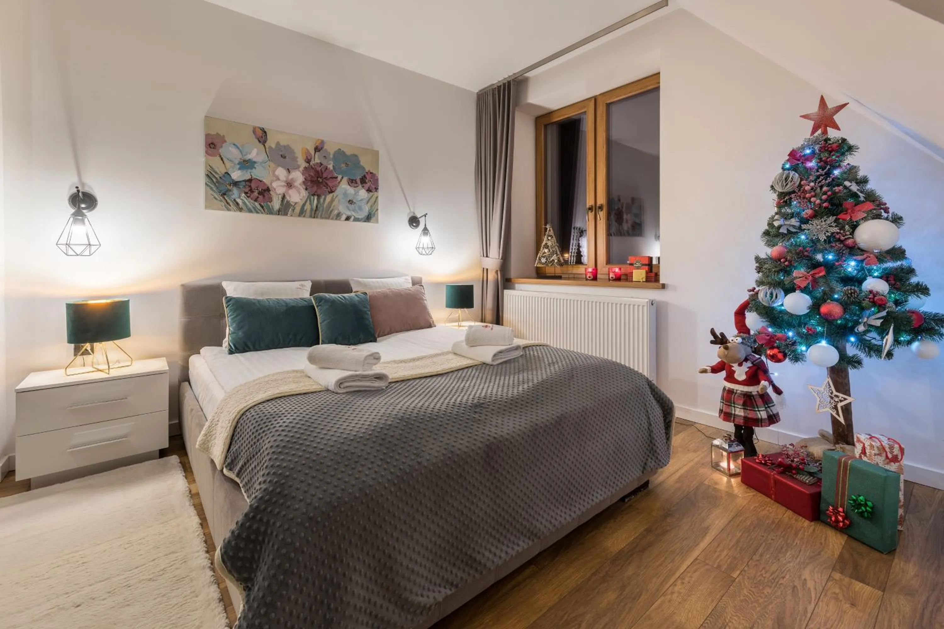 Bed in WILLA JAROSTA & SPA, AC -free parking