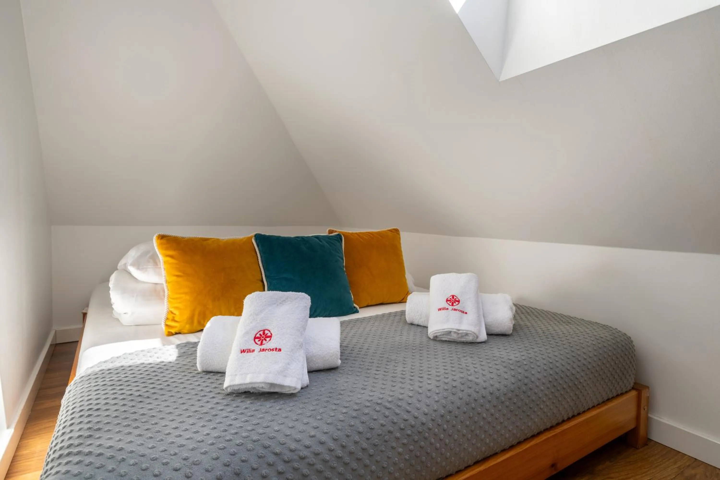 Bed in WILLA JAROSTA & SPA, AC -free parking