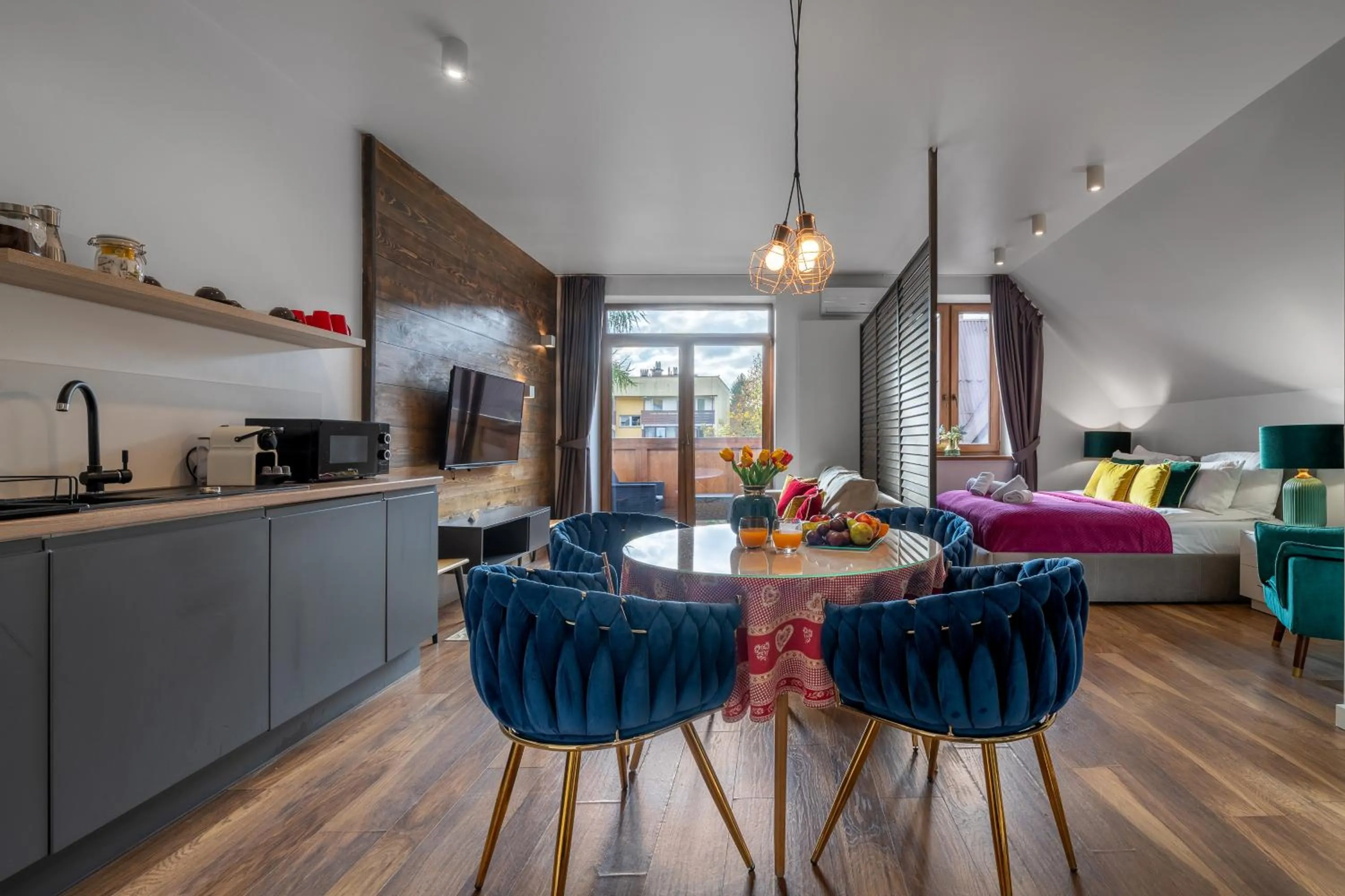 WILLA JAROSTA & SPA, AC -free parking