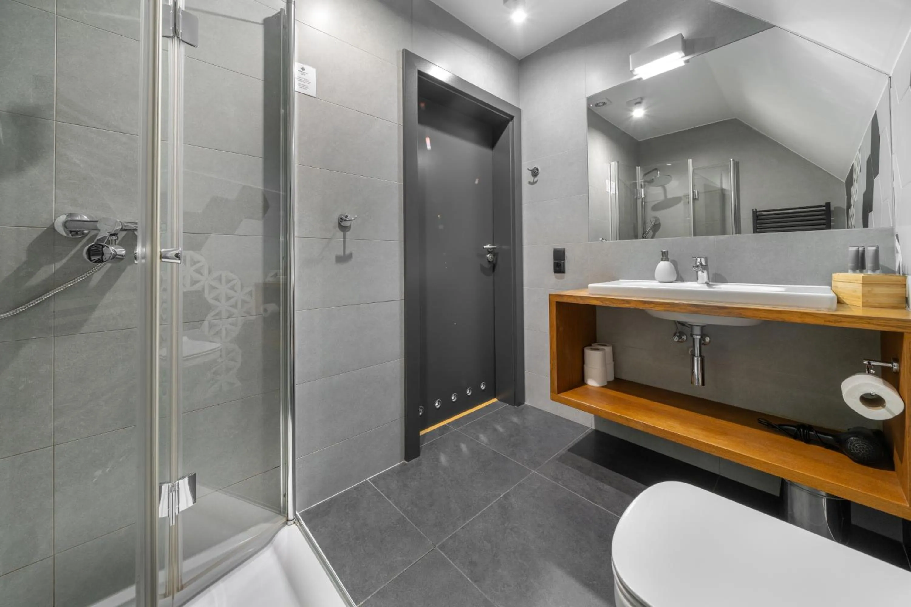 WILLA JAROSTA & SPA, AC -free parking