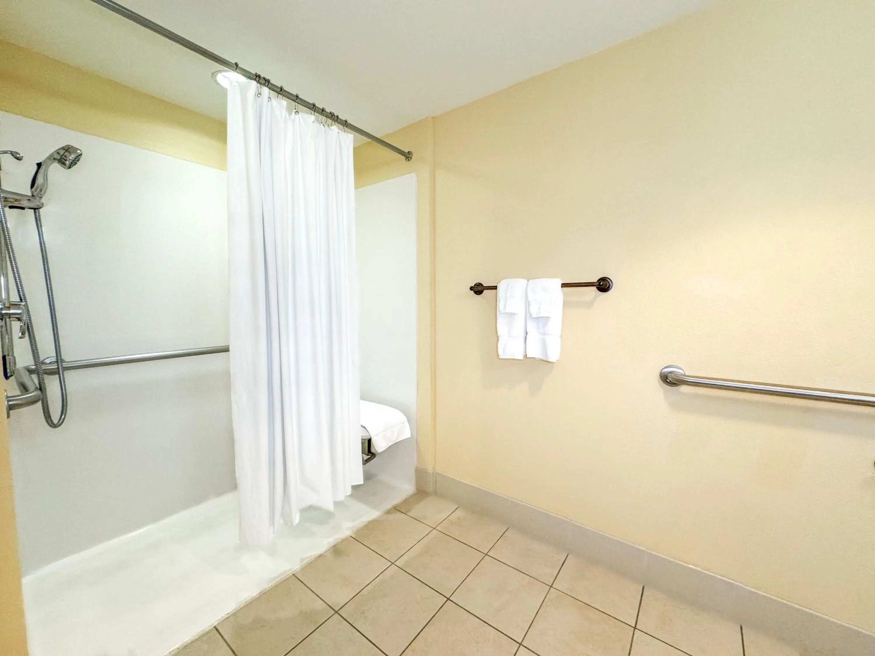 Bathroom in La Posada Hotel