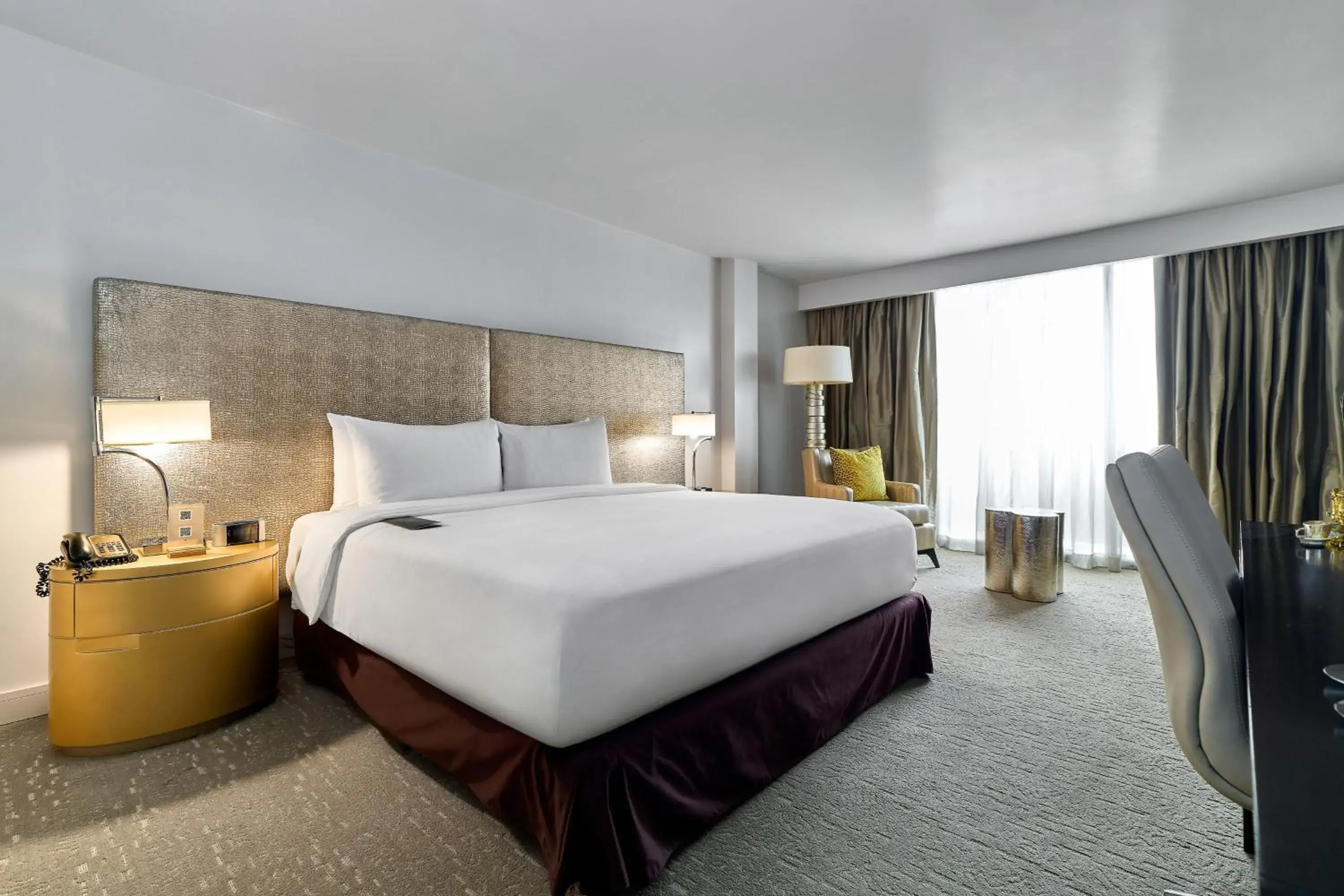 Standard King Room in Renaissance Panama City Hotel Standard King Room in Renaissance Panama City Hotel