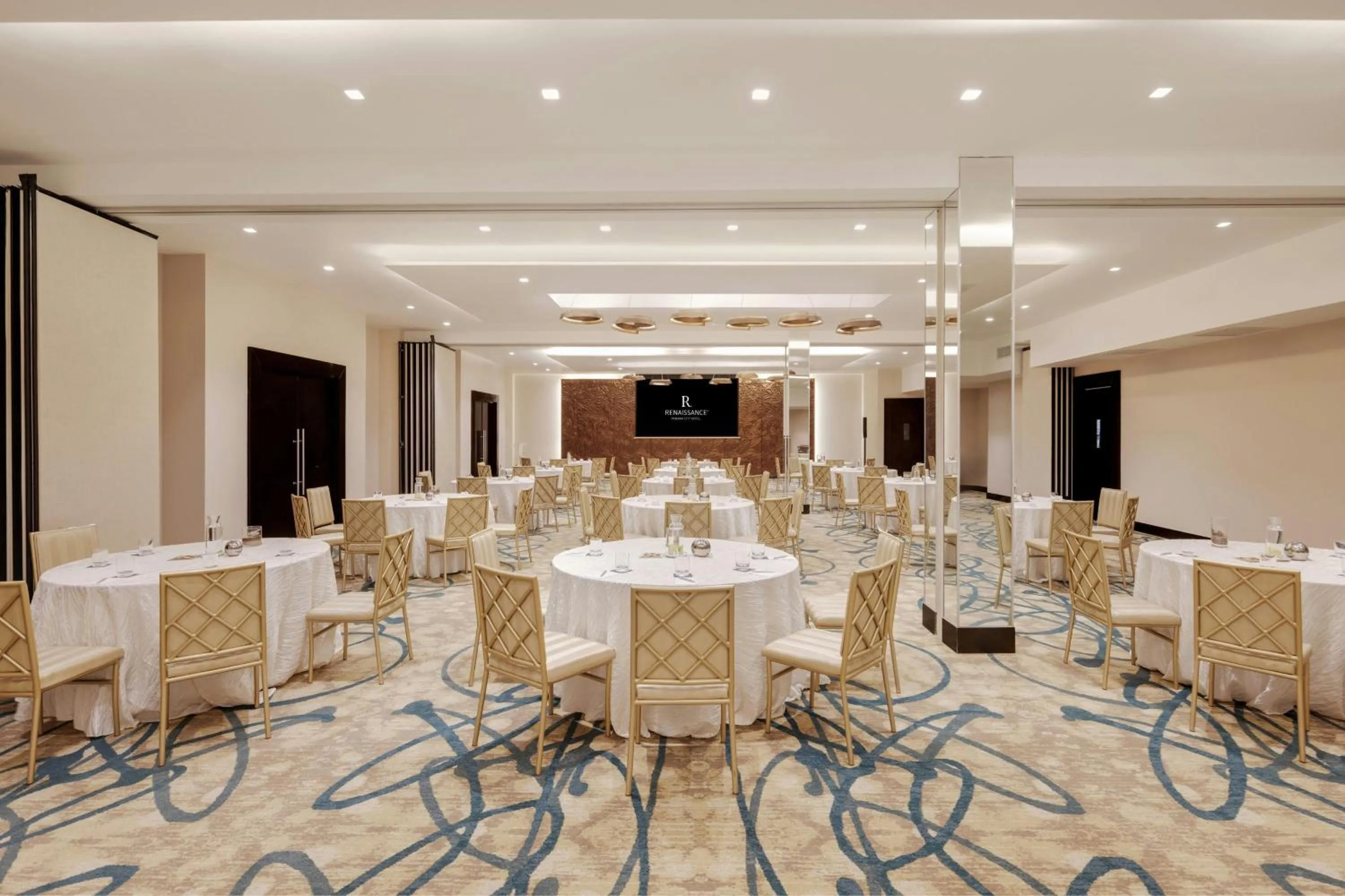 Meeting/conference room in Renaissance Panama City Hotel