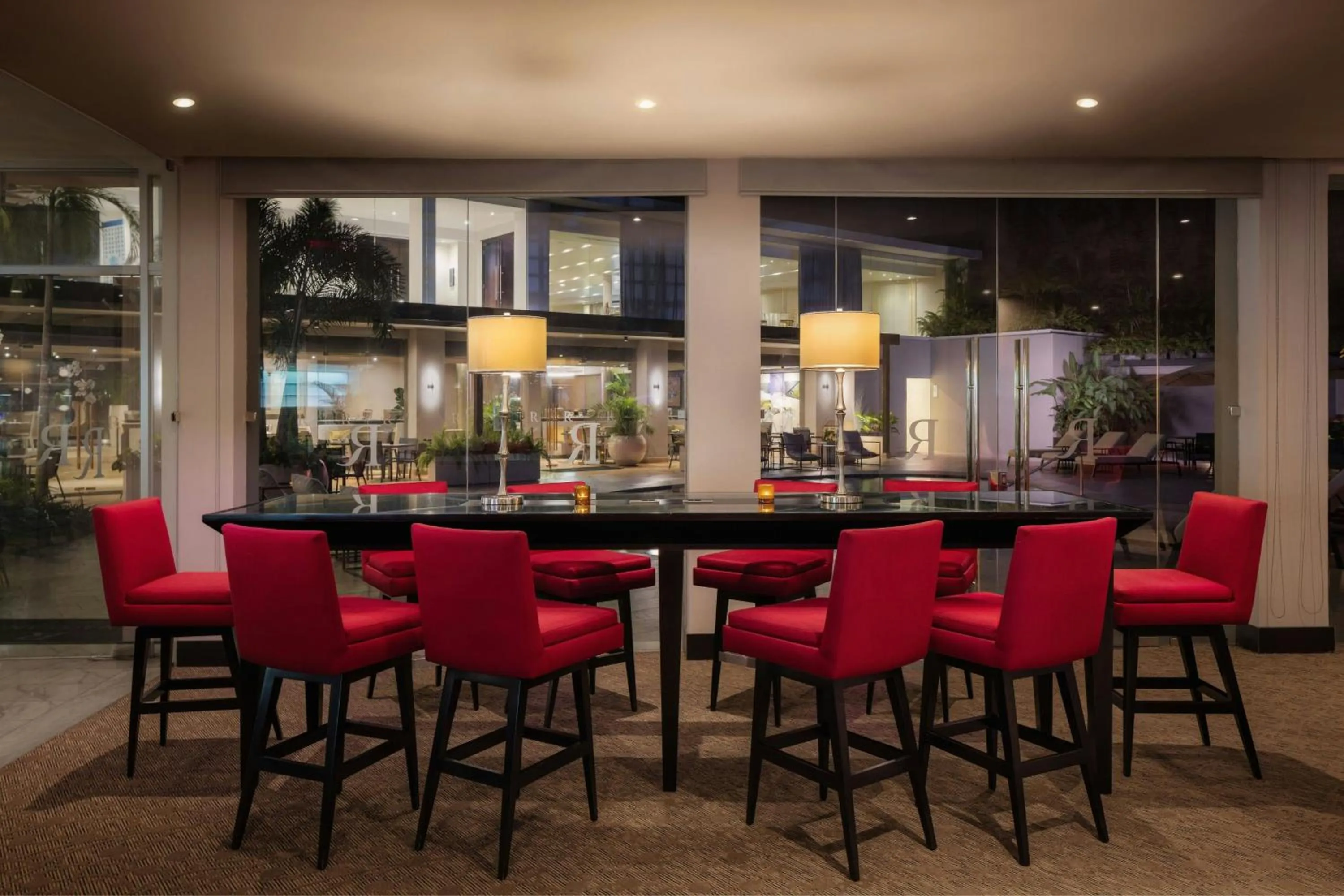 Lounge or bar in Renaissance Panama City Hotel