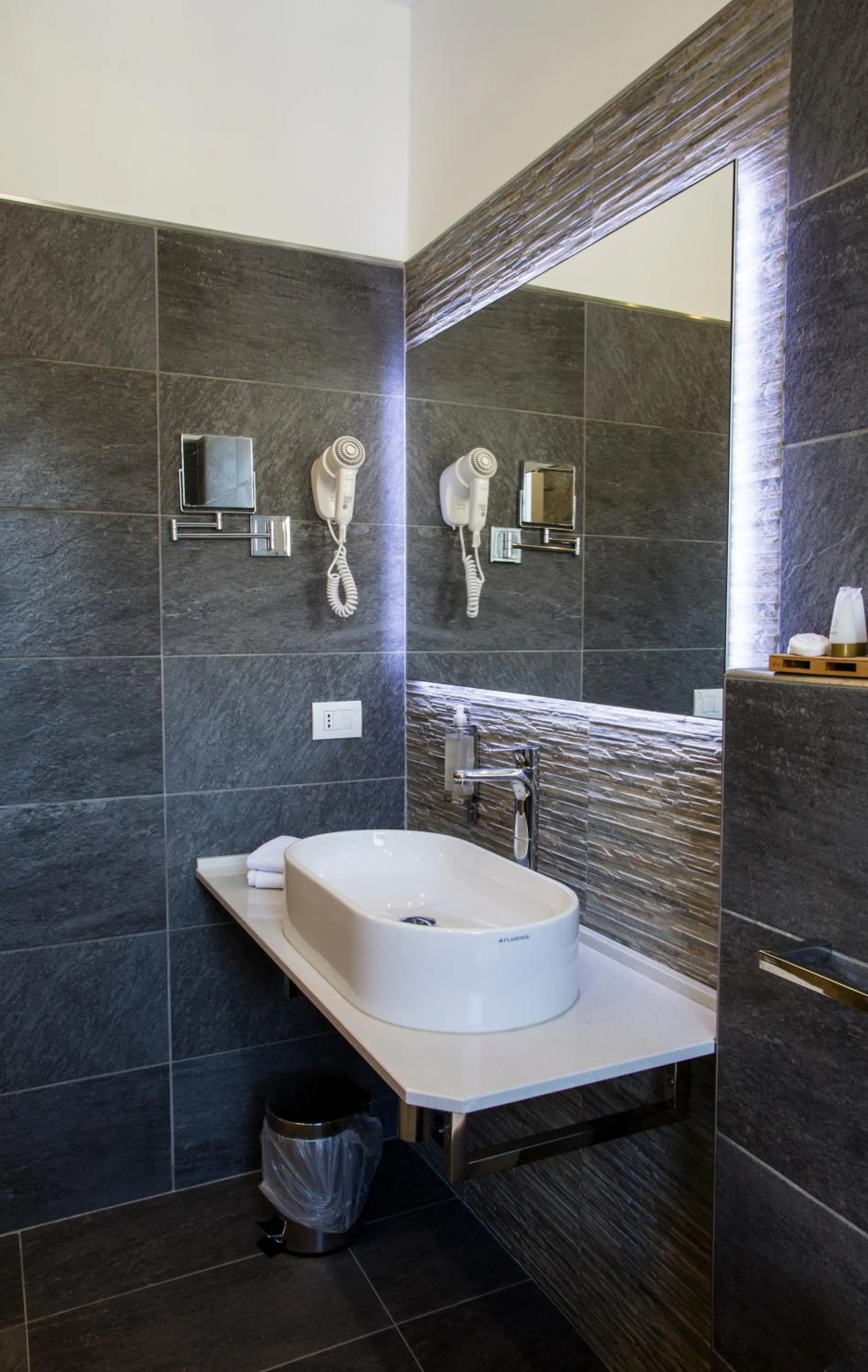 Bathroom in Hotel Ristorante Eurossola